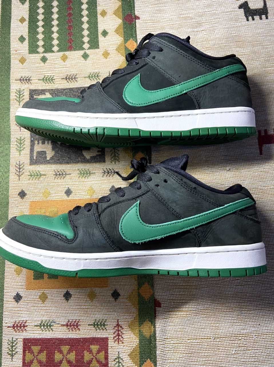 Nike SB Dunk Low PRO "Black/Pine Green"