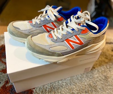 KITH × New Balance 990V6 Madison Square Garden "Sanddrift"