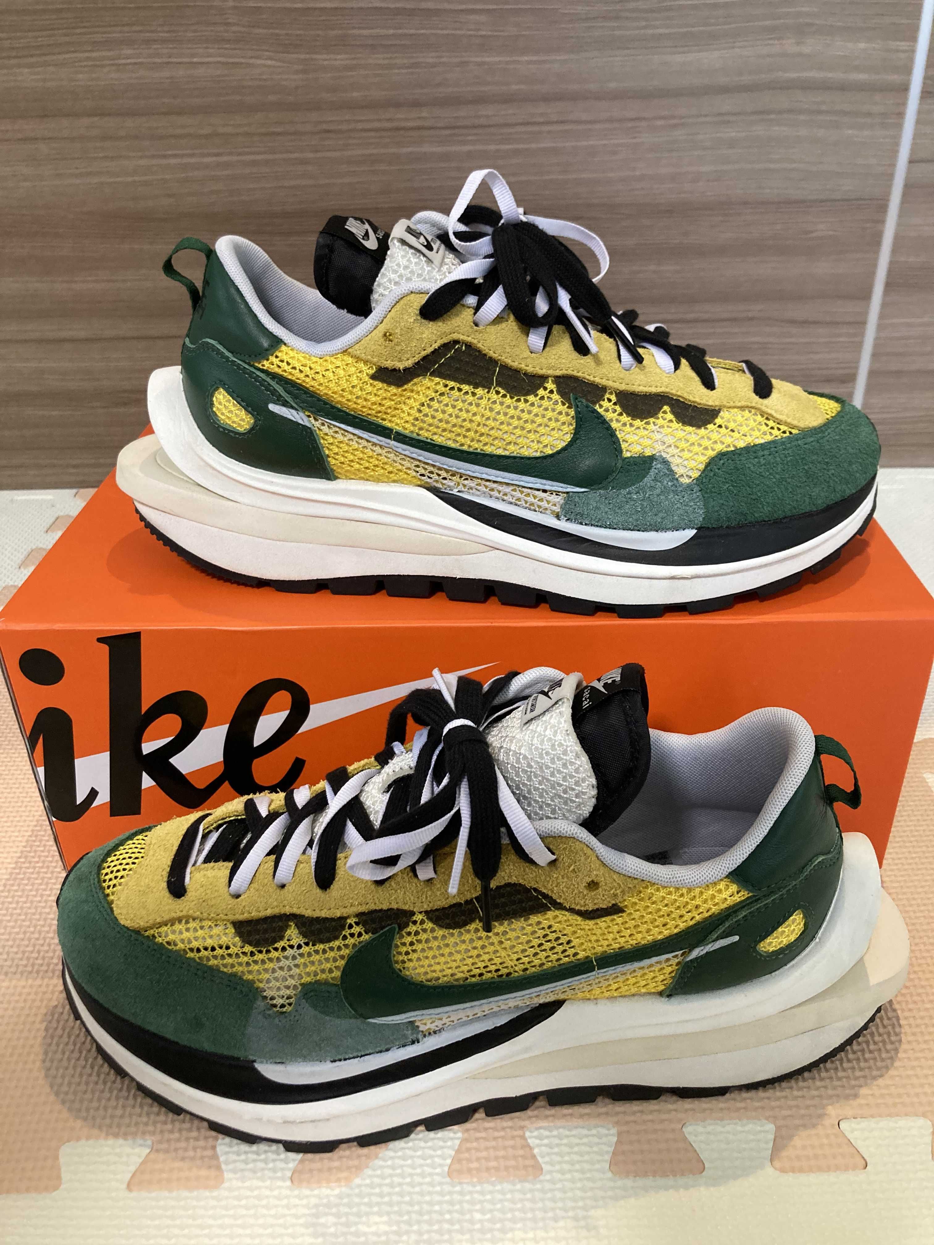 sacai × Nike Vapor Waffle "Tour Yellow/Stadium Green-Sail"