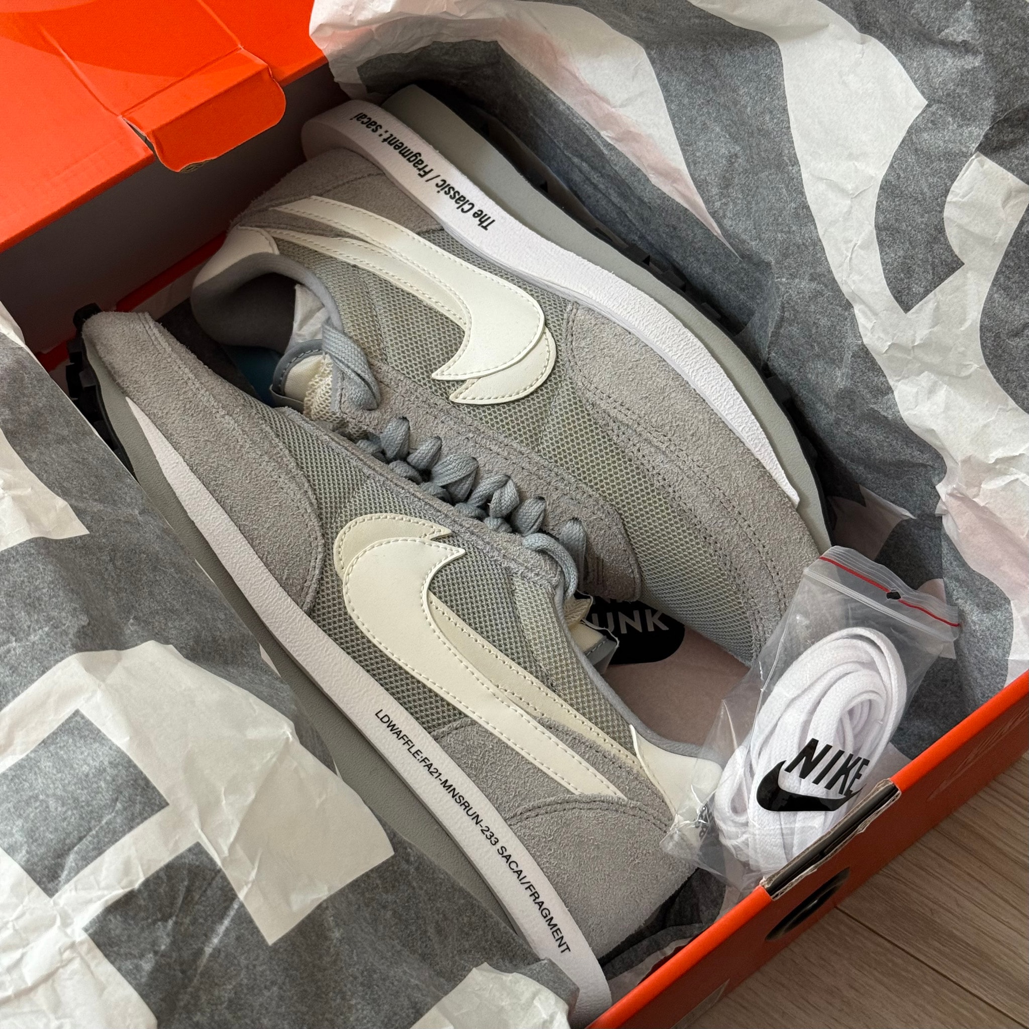 fragment design × sacai × Nike LD Waffle "Light Smoke Grey"