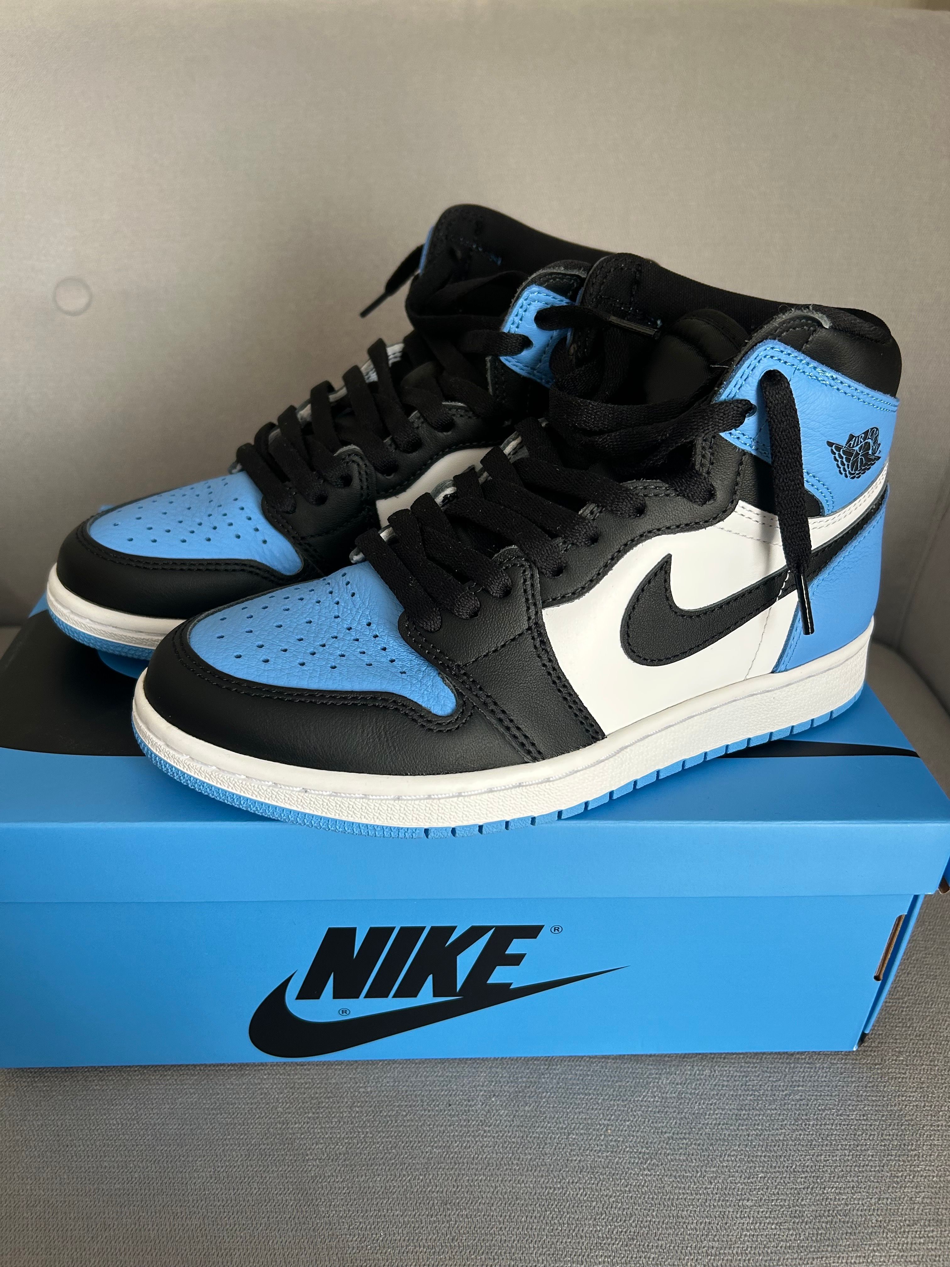 Nike Air Jordan 1 Retro High OG "University Blue/UNC Toe"