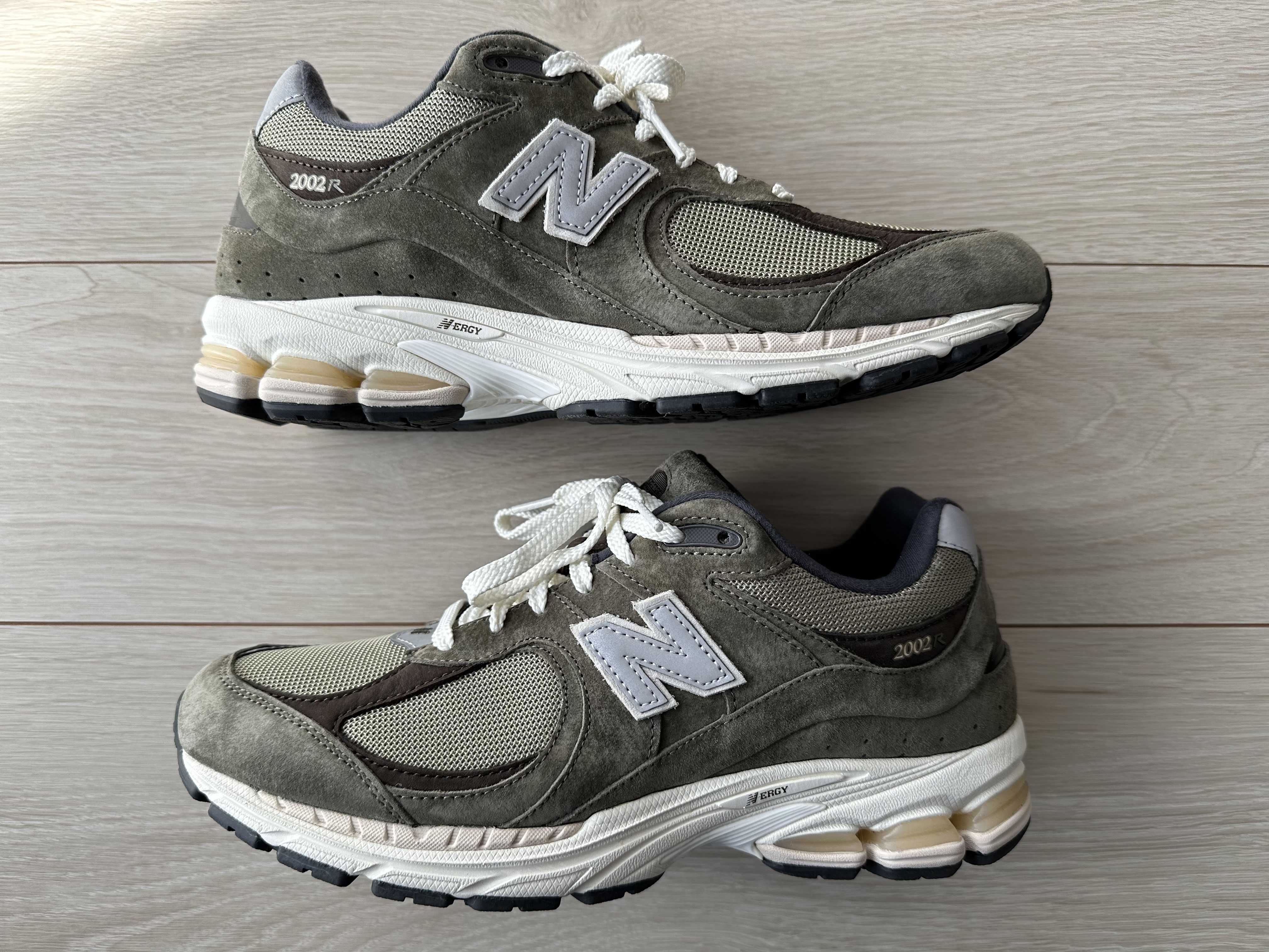 New Balance 2002R "Olive Brown"