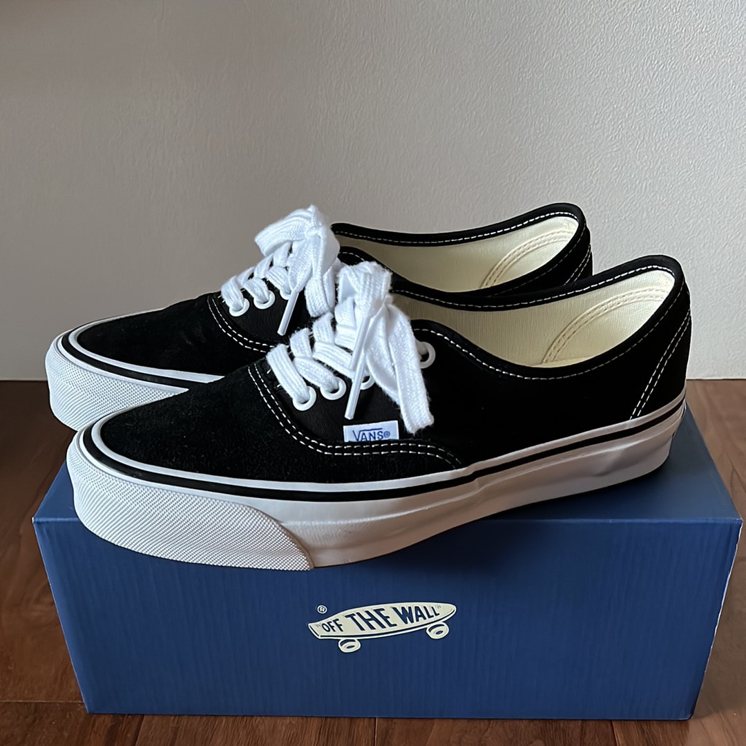 バンズ プレミアム オーセンティック44 "ブラック/ホワイト"