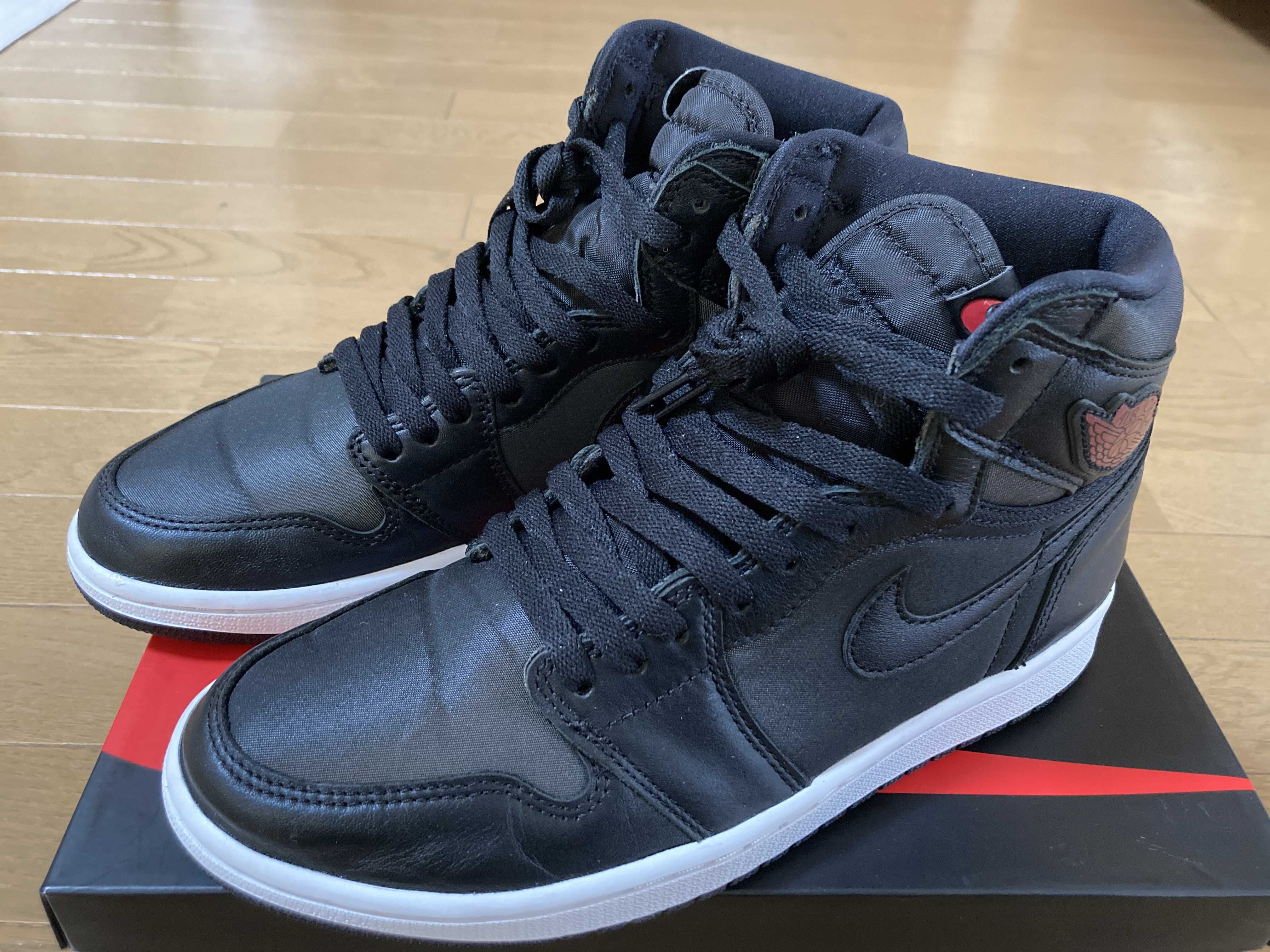 Nike Air Jordan 1 Retro High OG "Black/Metallic Silver/Gym Red"  