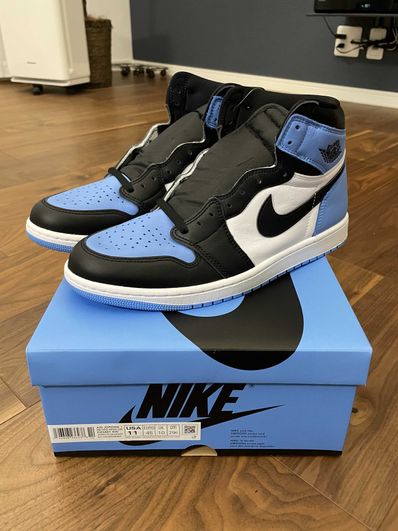 Nike Air Jordan 1 Retro High OG "University Blue/UNC Toe"