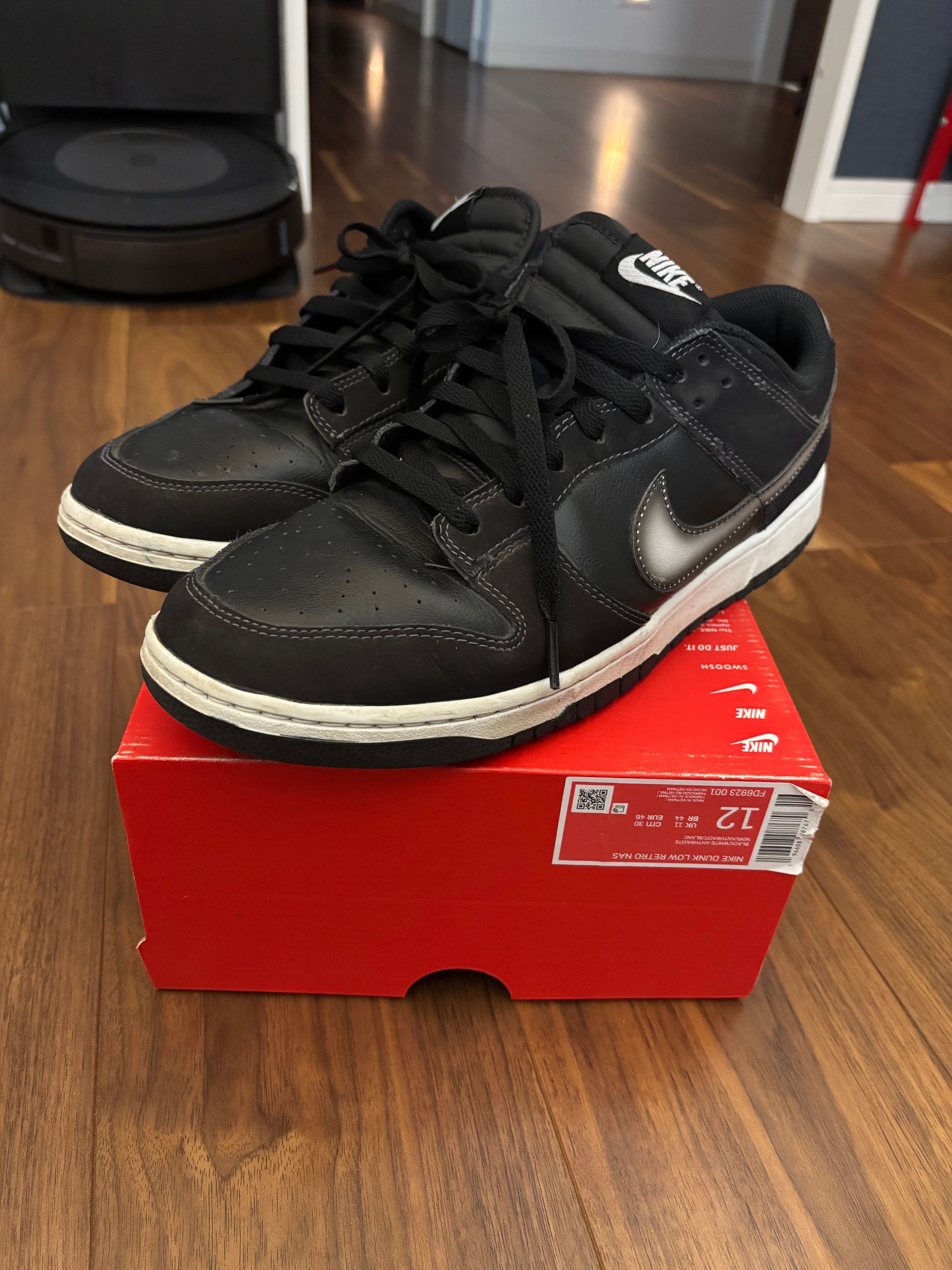 Nike Dunk Low "Airbrush Swoosh" 