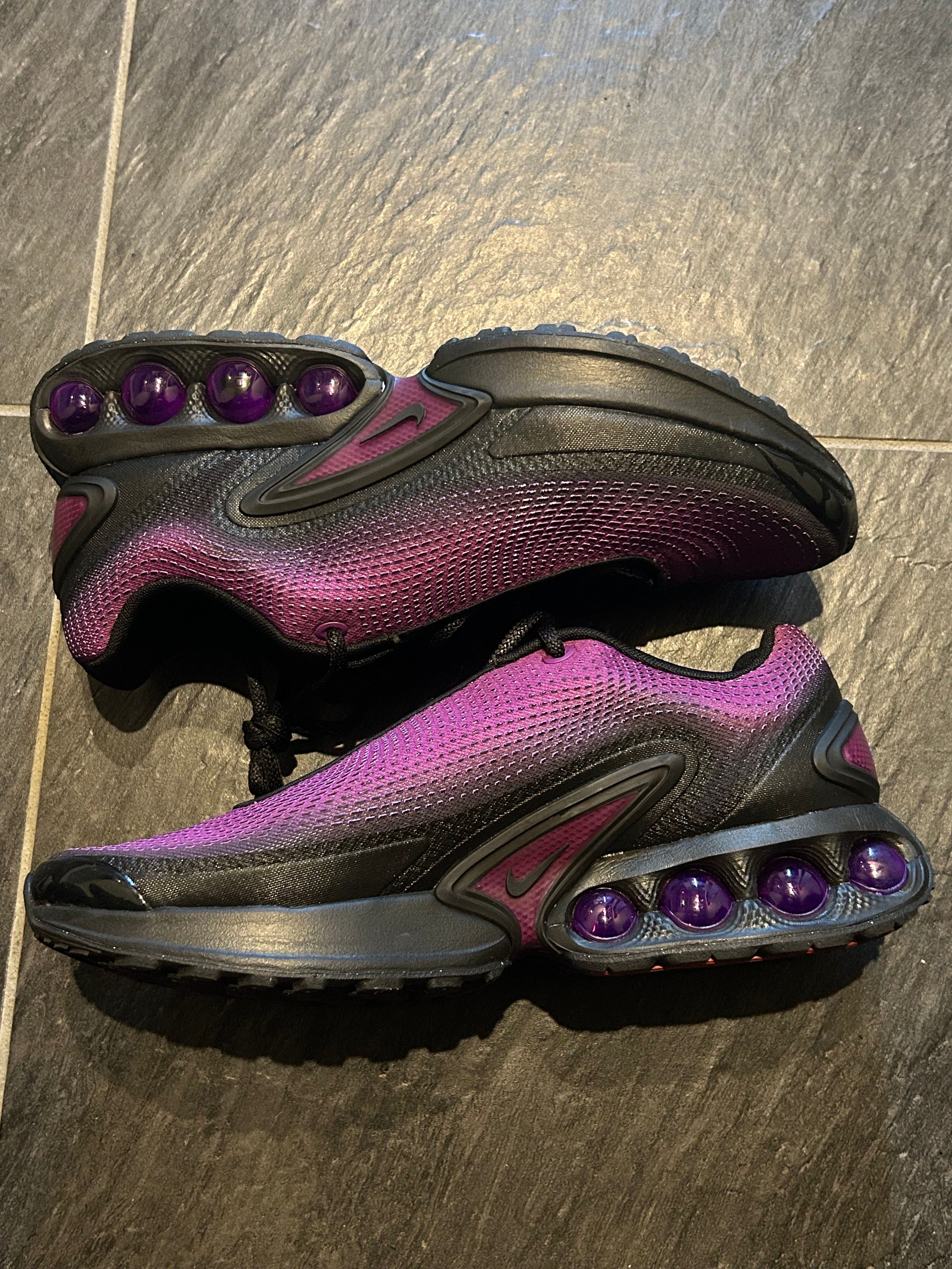 Nike Air Max DN SE "Bold Berry/Hyper Violet/White/Black"