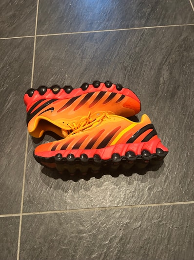 Nike Air Max DN8 "Team Orange/Black"