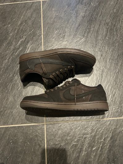 Travis Scott × Nike Air Jordan 1 Low OG SP "Velvet Brown and Dark Mocha"