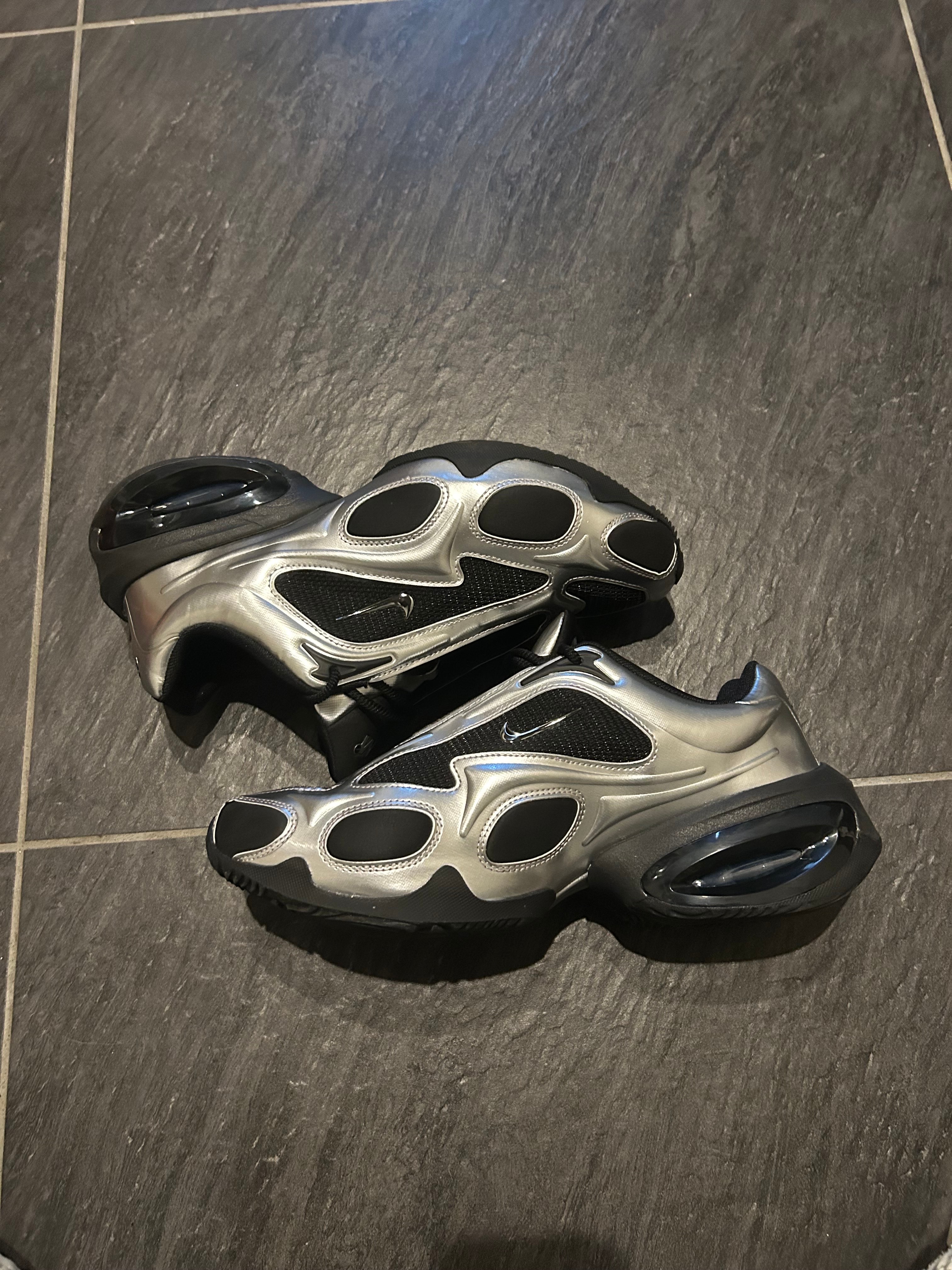 Nike Women's Air Max Muse "Black/Metallic Silver"