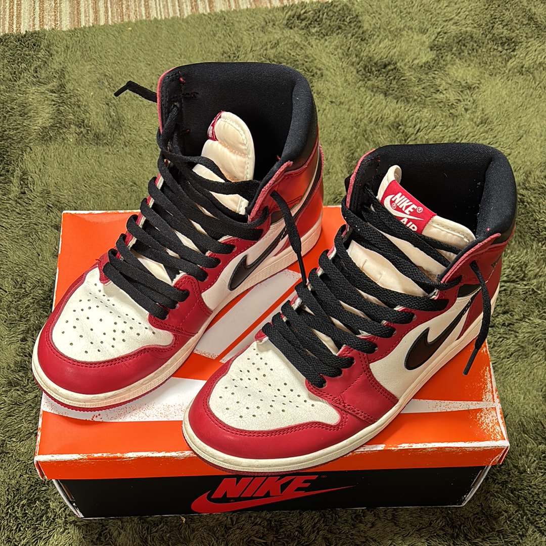 ナイキ エアジョーダン1 ハイ OG "ロスト&ファウンド/シカゴ"