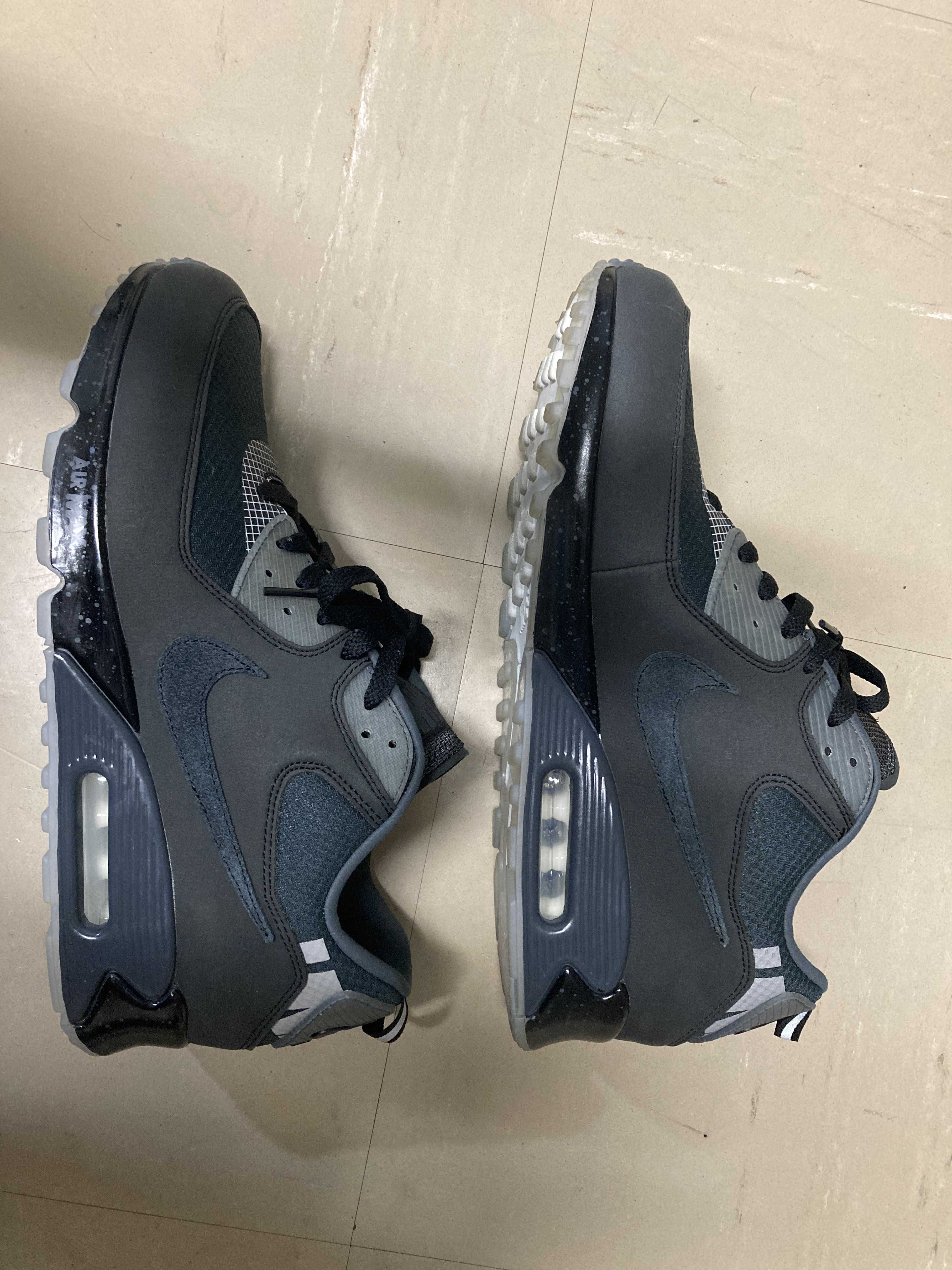 UNDEFEATED × Nike Air Max 90 "Black/Rush Pink"