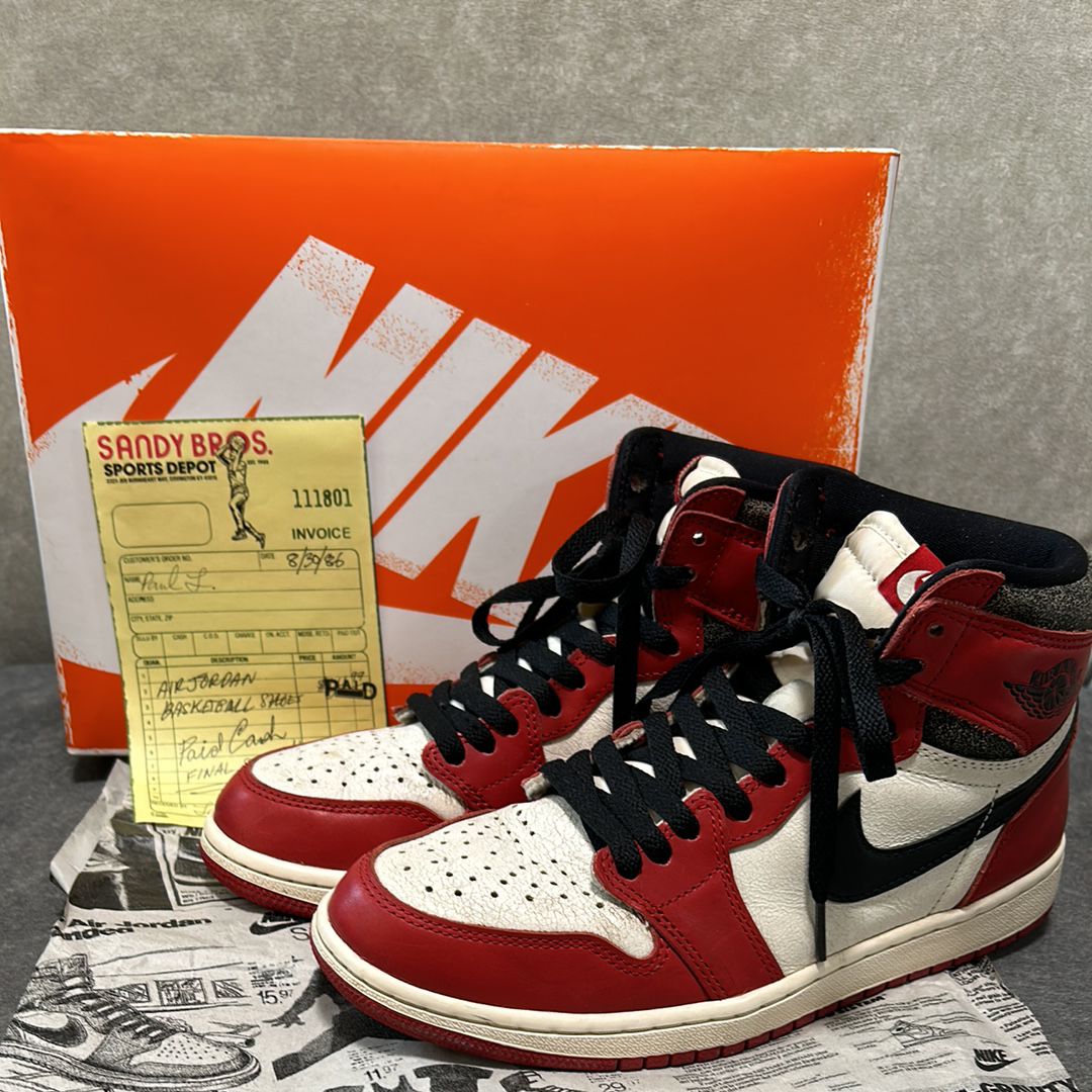Nike Air Jordan 1 High OG "Lost & Found/Chicago"
