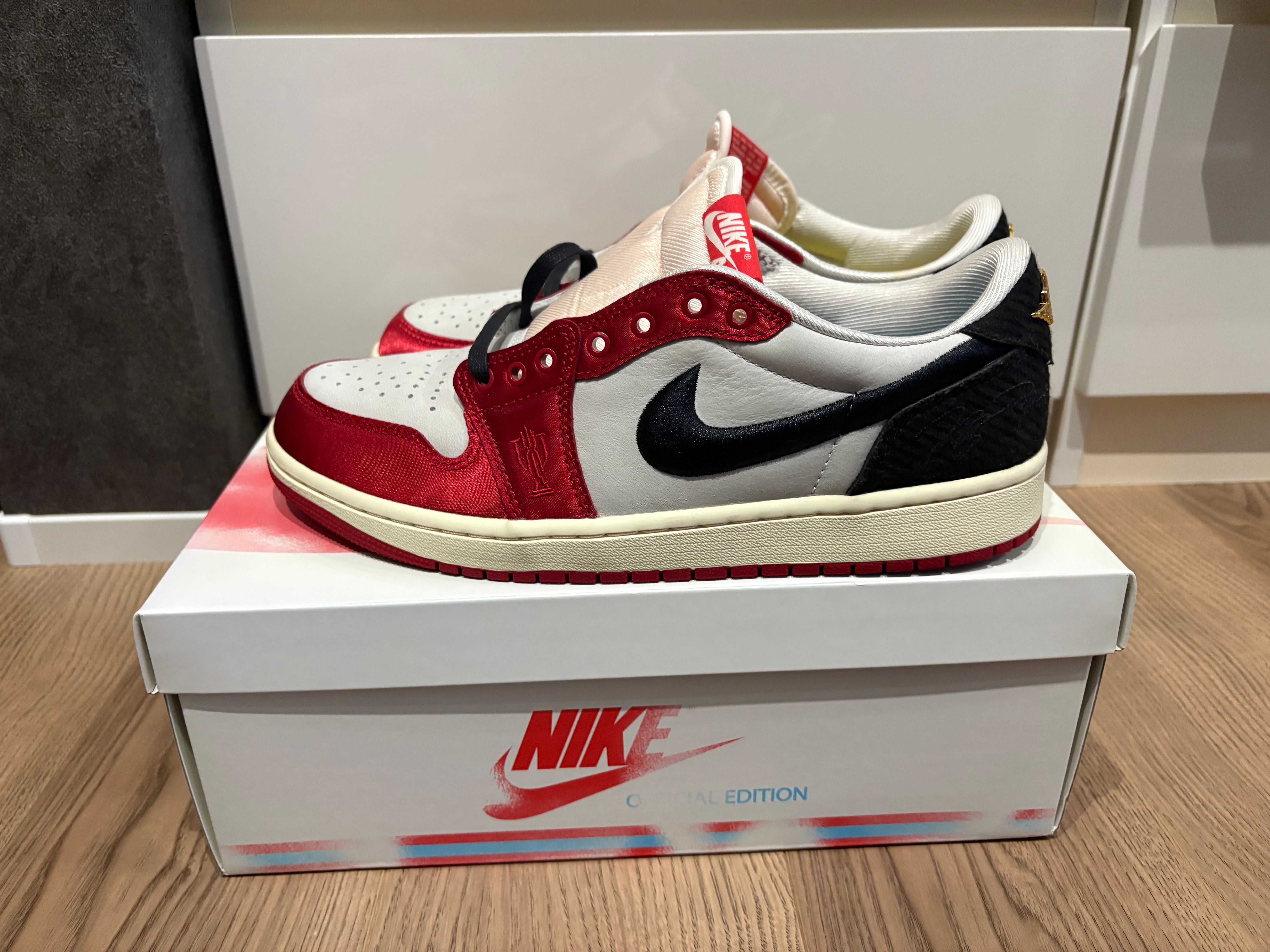 Trophy Room × Nike Air Jordan 1 Low OG "Sail and Varsity Red"