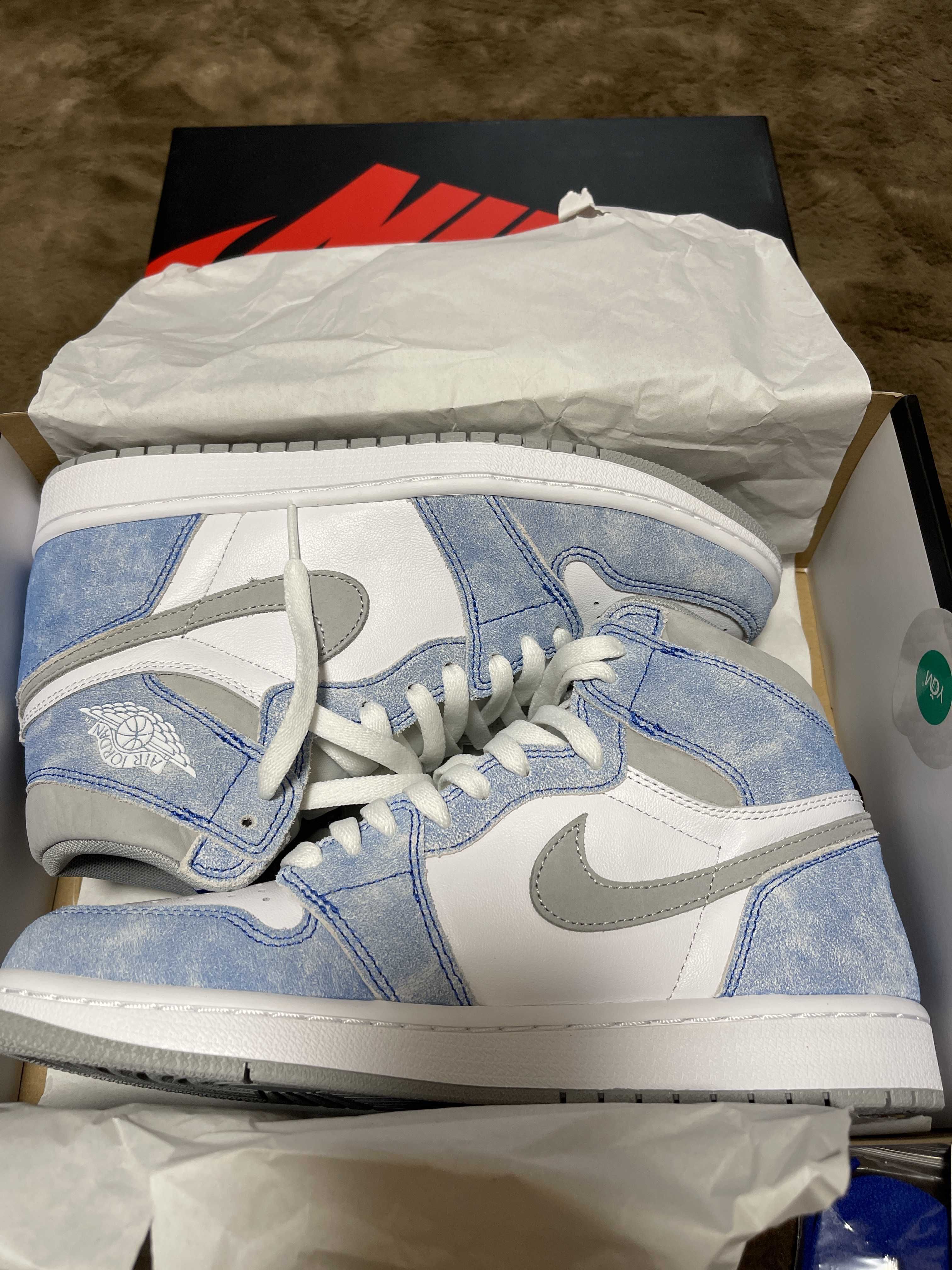 Nike Air Jordan 1 High OG "Hyper Royal"