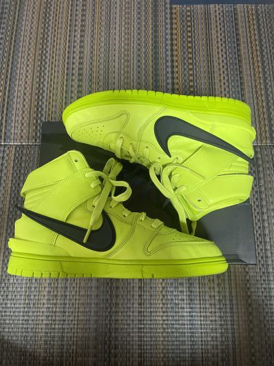 AMBUSH × NIKE DUNK HIGH "FLASH LIME"
