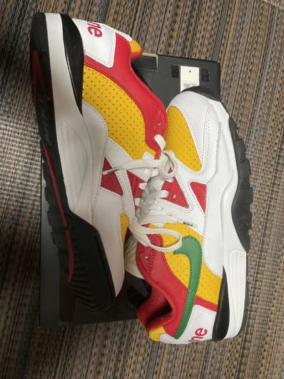 Supreme × Nike Air Cross Trainer 3 Low "White"