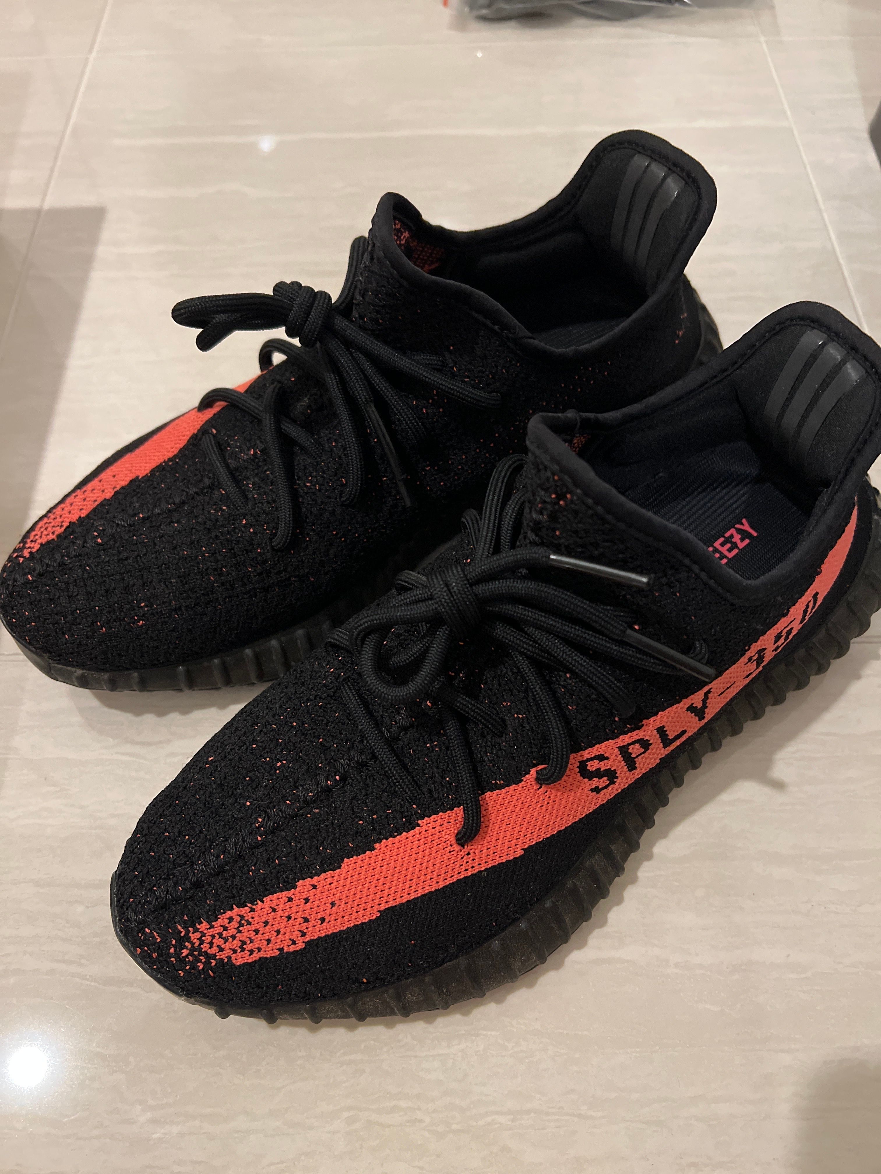 adidas YEEZY Boost 350 V2 "Core Black/Red"