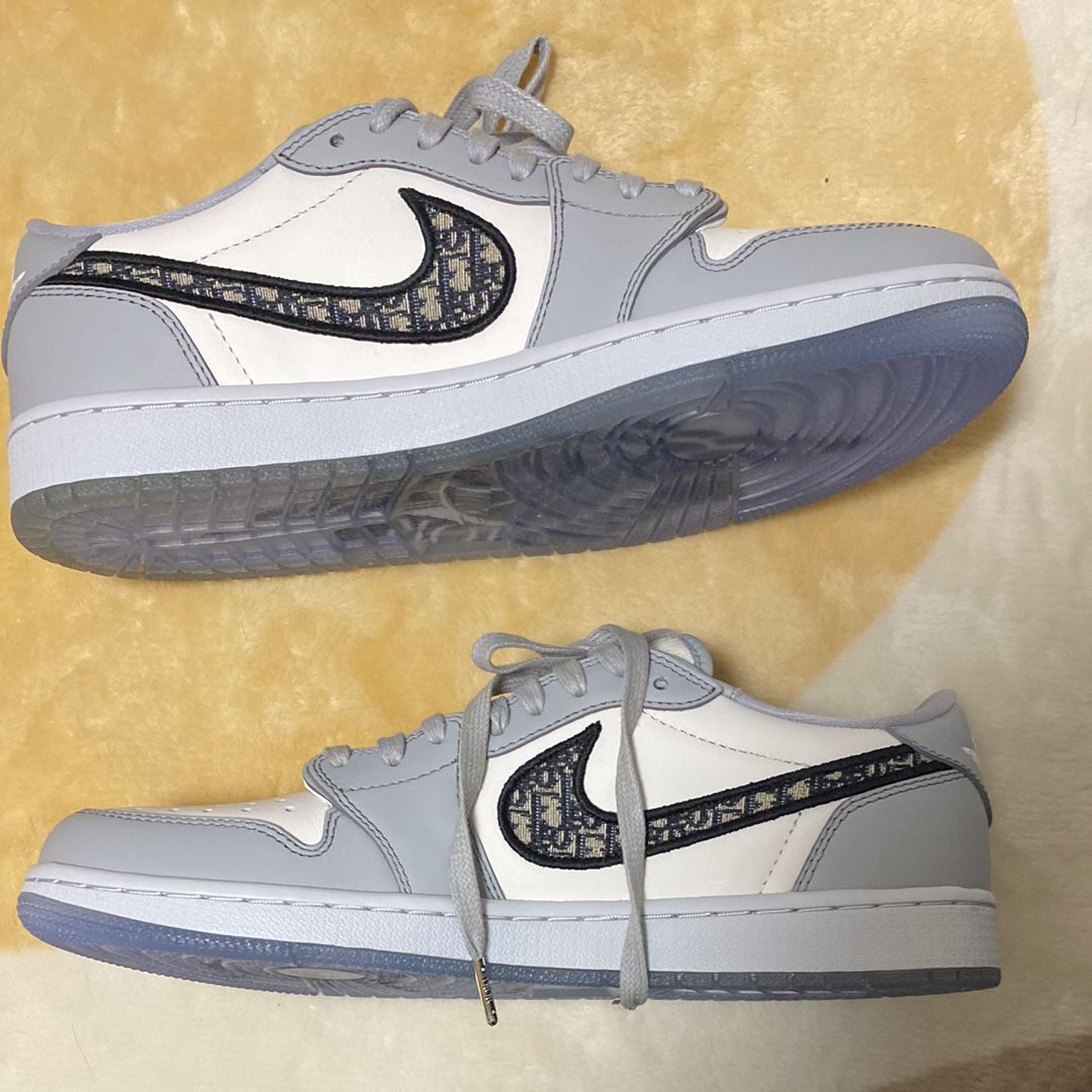 Dior × Nike Air Jordan 1 Low OG "Wolf Grey/Black-Sail-White"