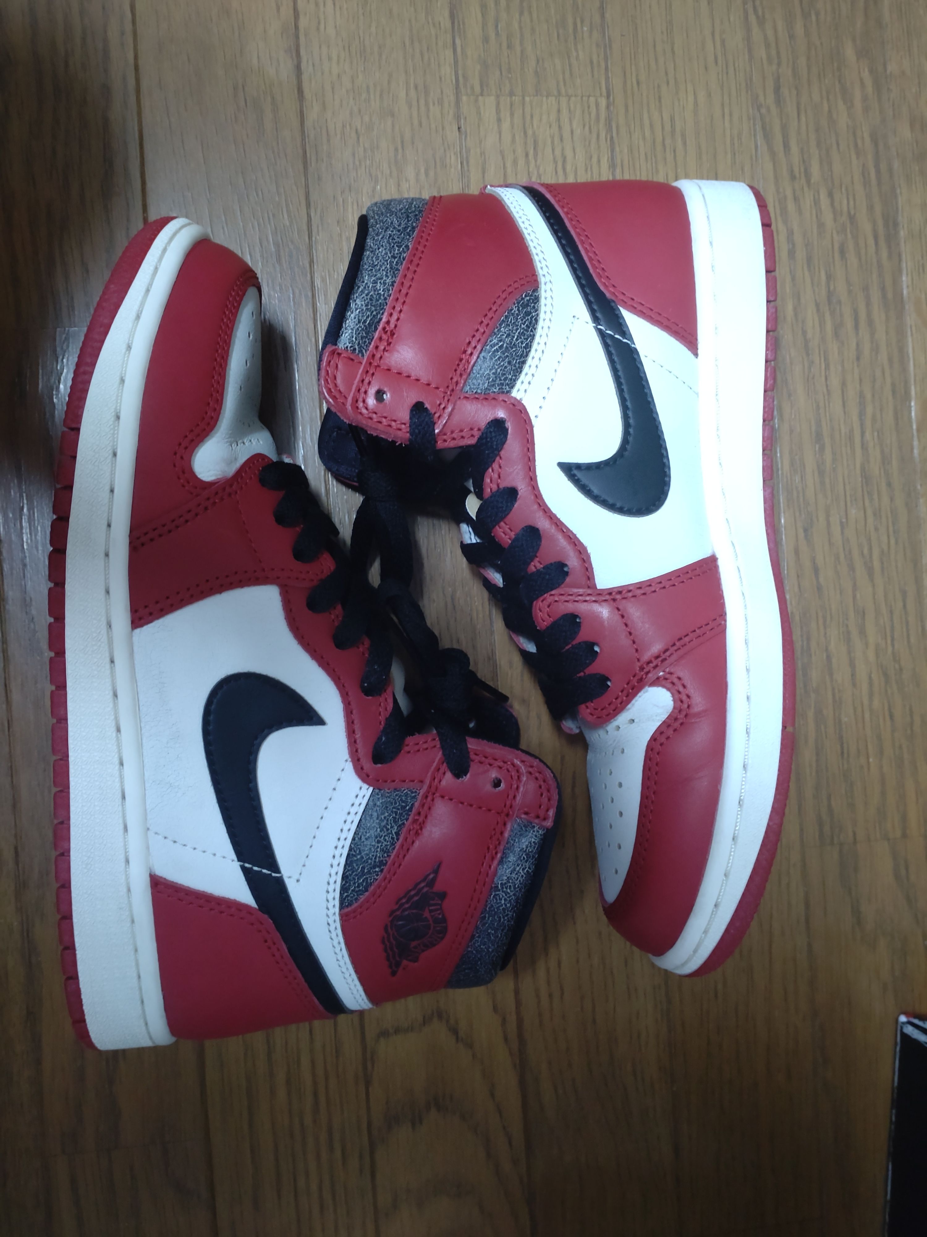 Nike Air Jordan 1 High OG "Lost & Found/Chicago"