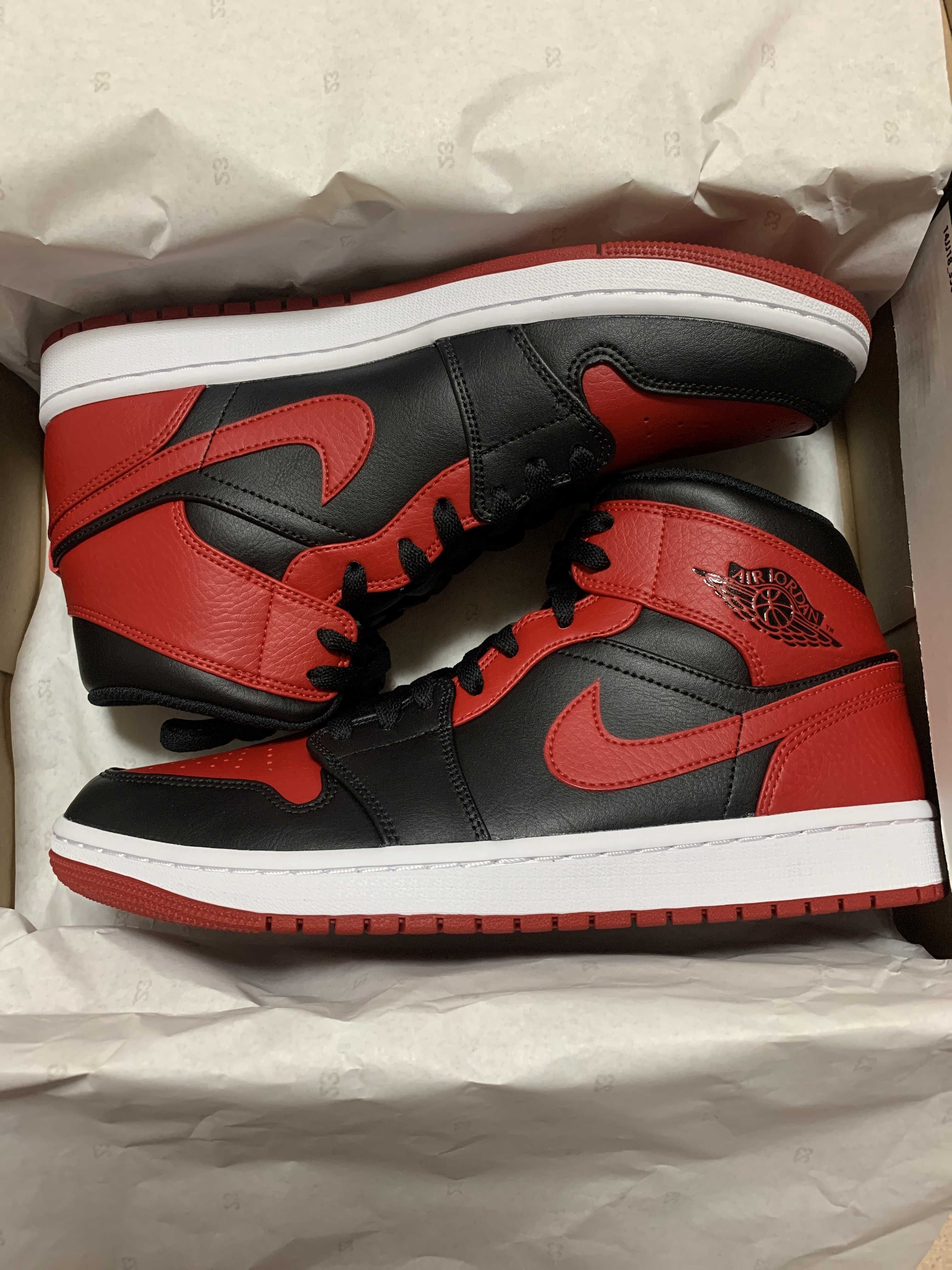 Nike Air Jordan 1 Mid "Bred"