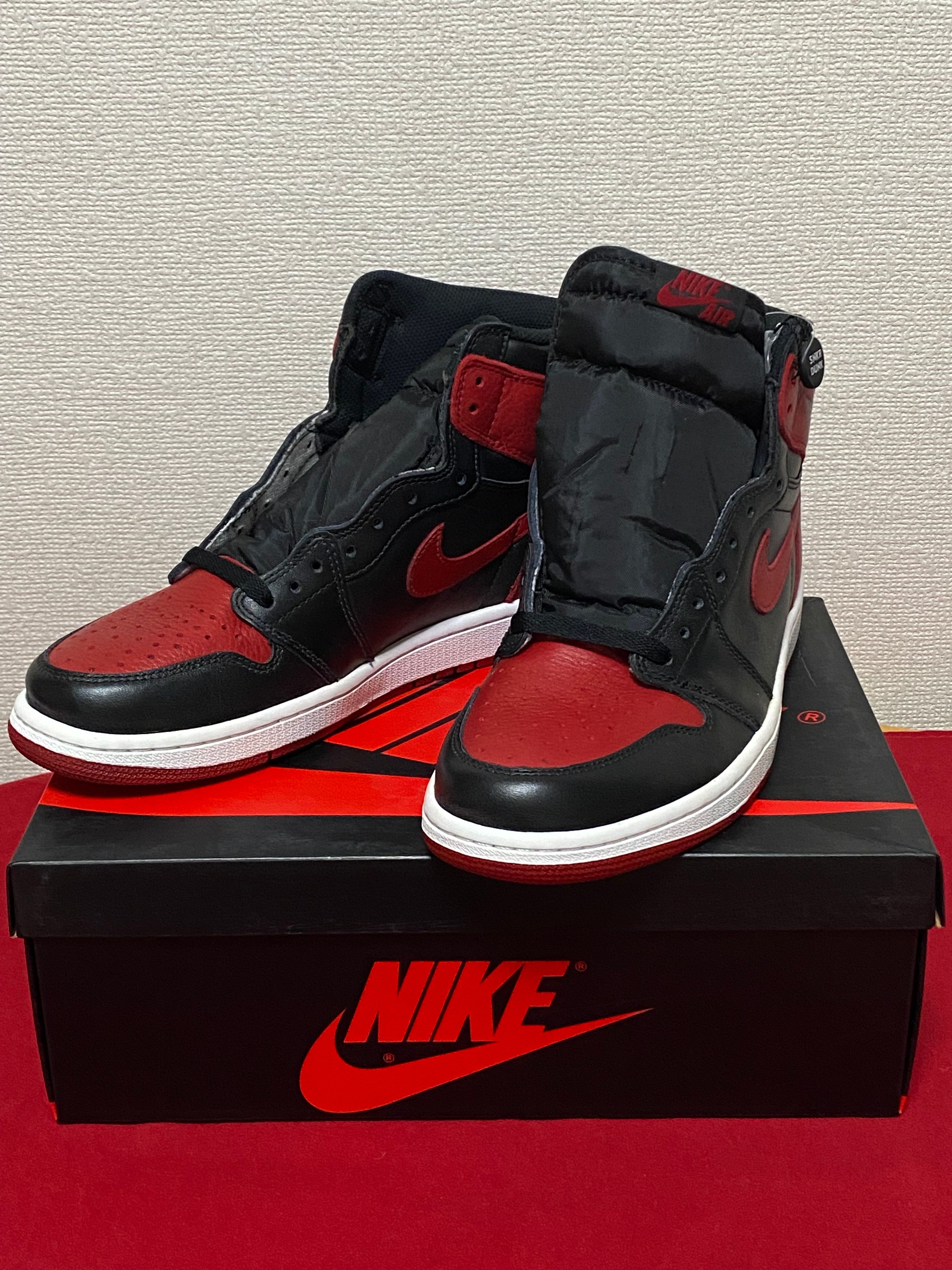 Nike Air Jordan 1 Retro High OG "Bred/Banned" (2016)
