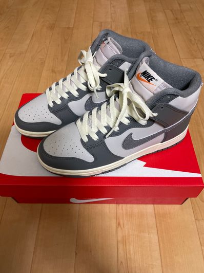 Nike Dunk High Retro SE Vintage "Light Bone and Tumbled Grey"