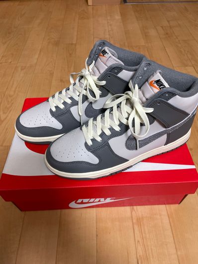 Nike Dunk High Retro SE Vintage "Light Bone and Tumbled Grey"