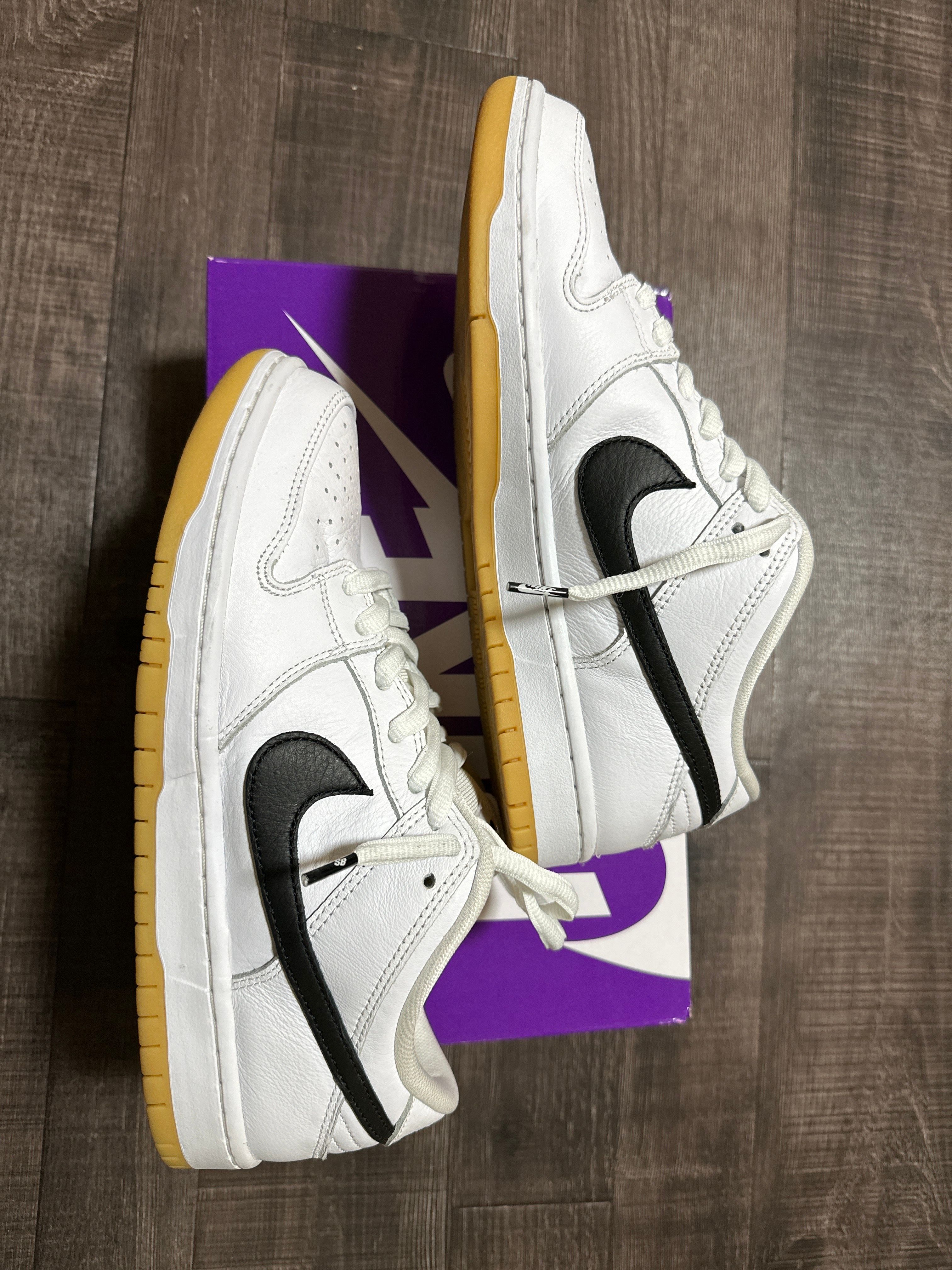 Nike SB Dunk Low Pro "White/Black-White-Gum Light Brown"