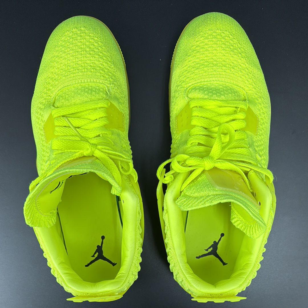 NIKE AIR JORDAN 4 RETRO FLYKNIT VOLT