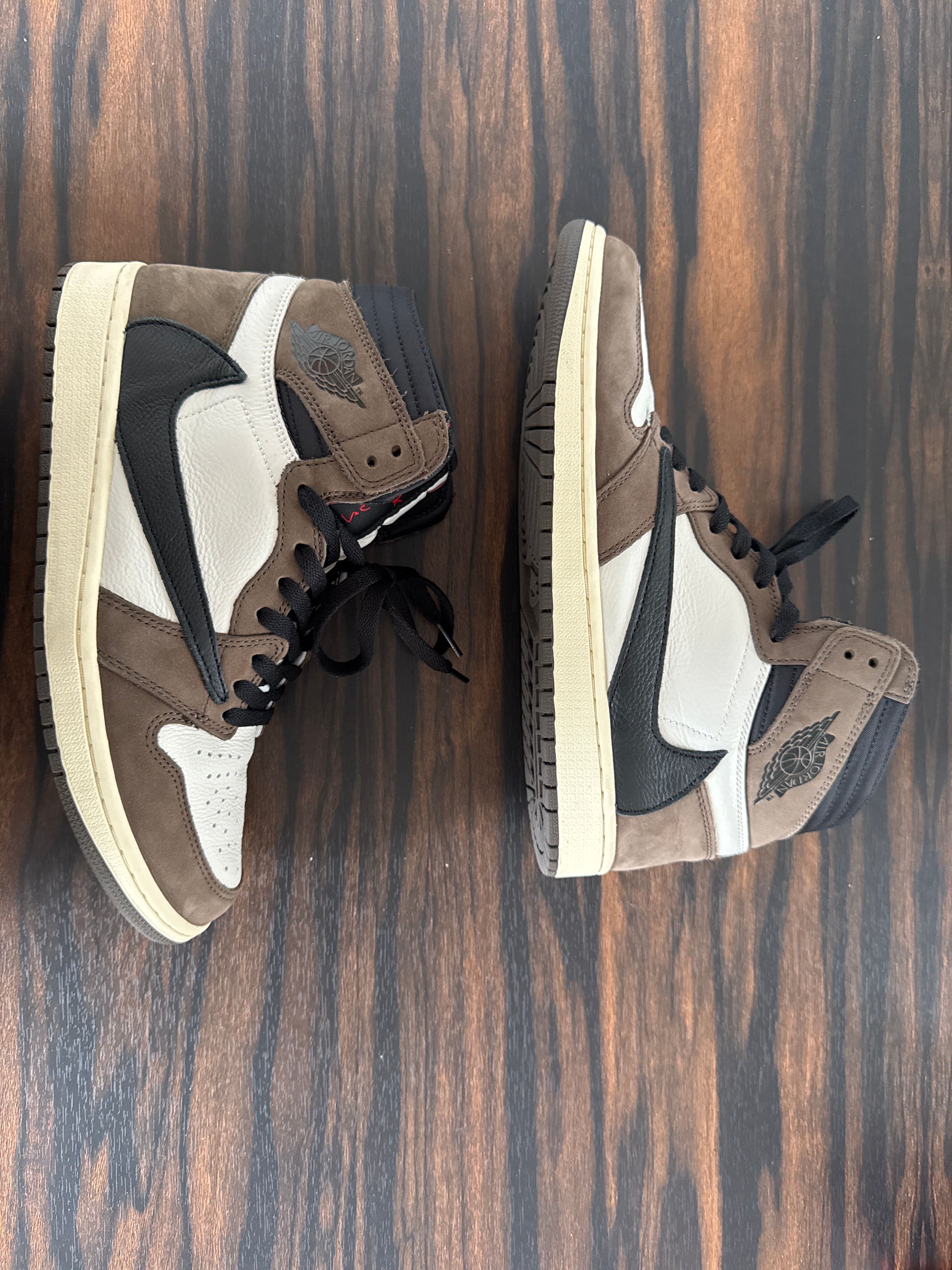 Travis Scott × Nike Air Jordan 1 Retro High OG TS SP "Sail/Dark Mocha"