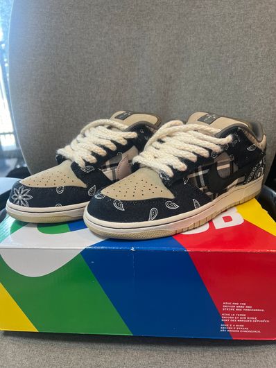 Travis Scott × Nike SB Dunk Low "Black/Parachute Beige"