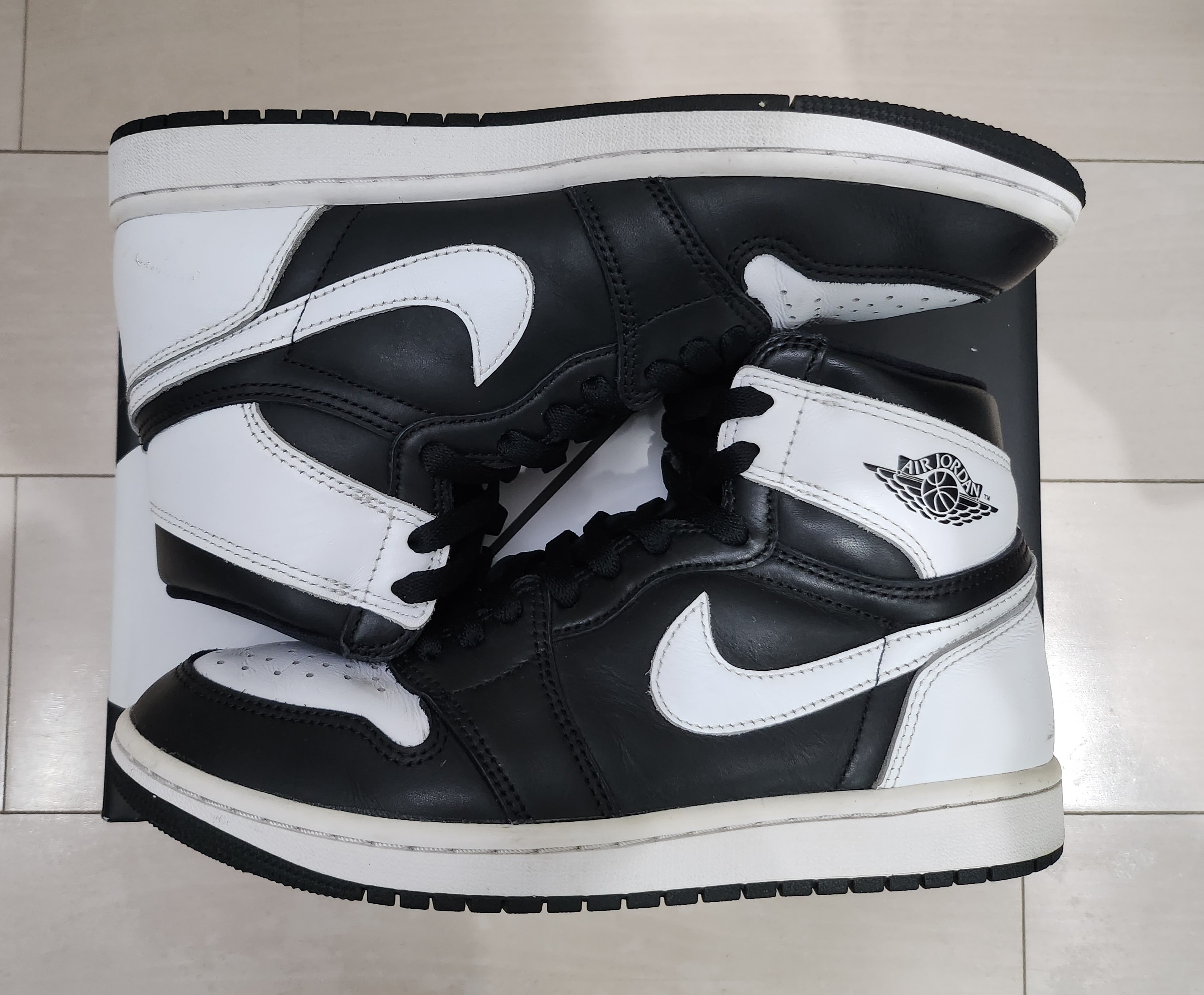 Nike Air Jordan 1 Retro High OG "Black/White"