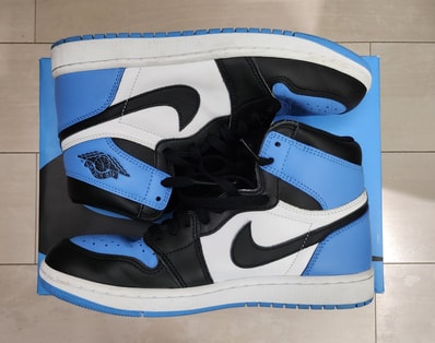 Nike Air Jordan 1 Retro High OG "University Blue/UNC Toe"