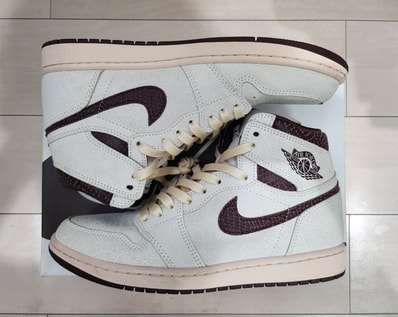 A Ma Maniere × Nike Air Jordan 1 Retro High OG "Sail and Burgundy"