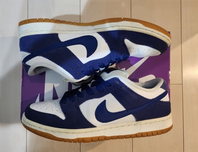 Nike SB Dunk Low "Los Angeles Dodgers/Deep Royal Blue"