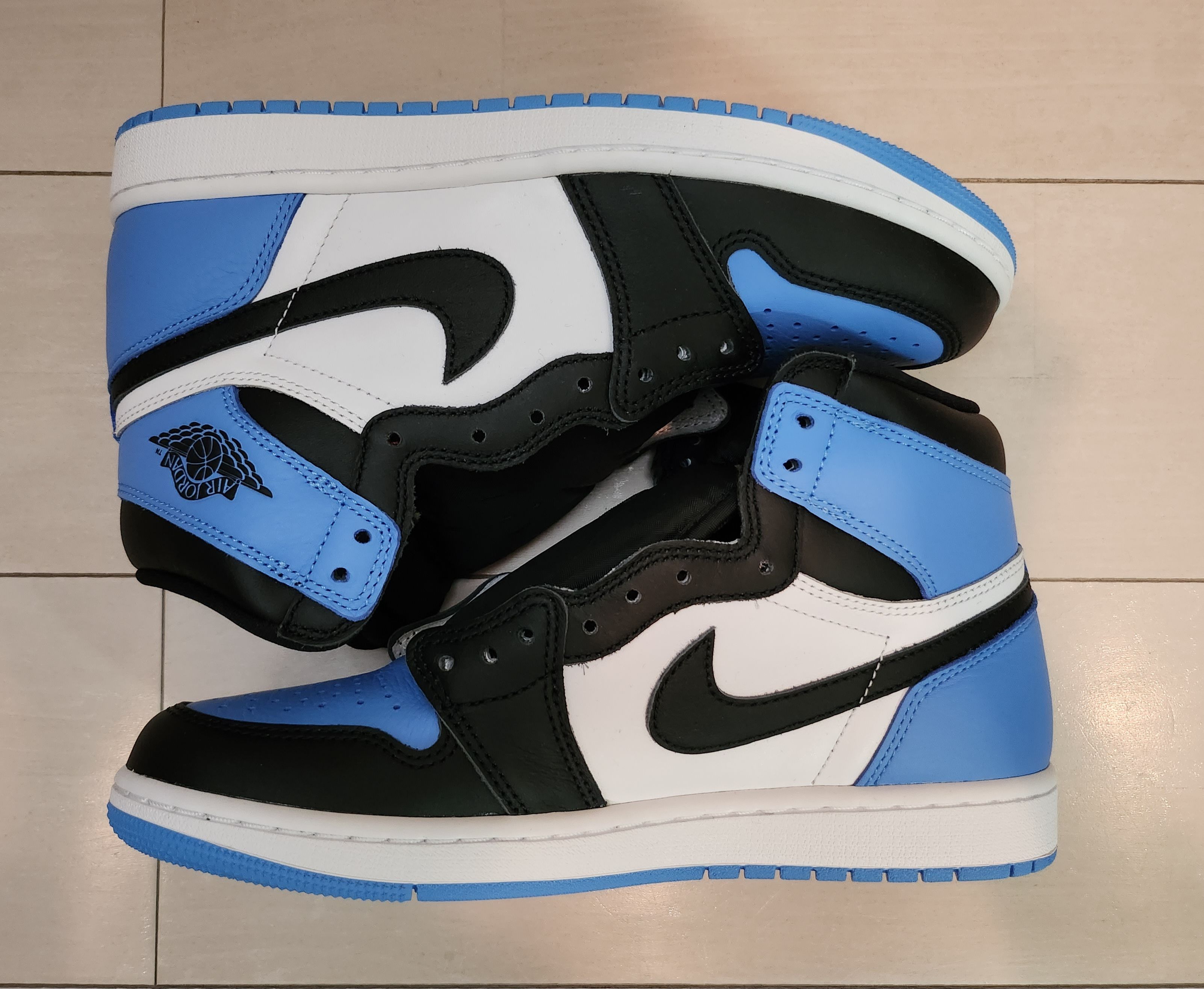 Nike Air Jordan 1 Retro High OG "University Blue/UNC Toe"