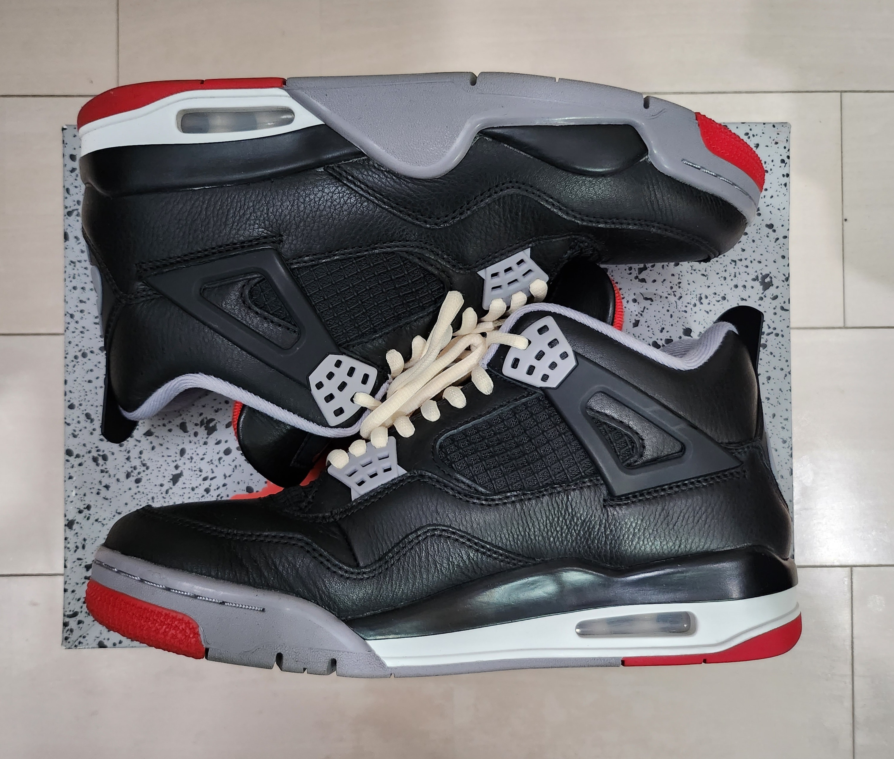 Nike Air Jordan 4 Retro "Bred Reimagined"