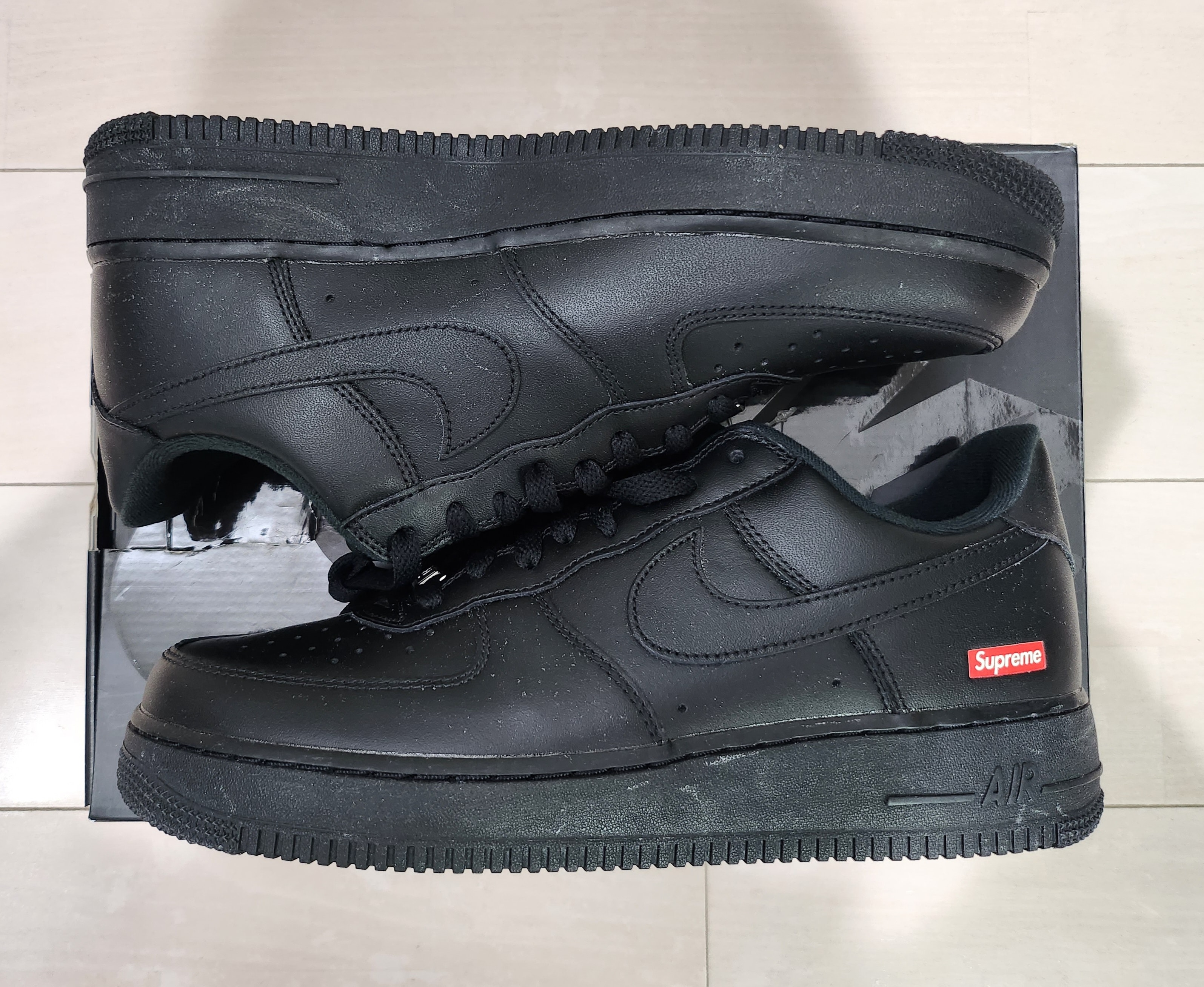Supreme × Nike Air Force 1 Low "Black"