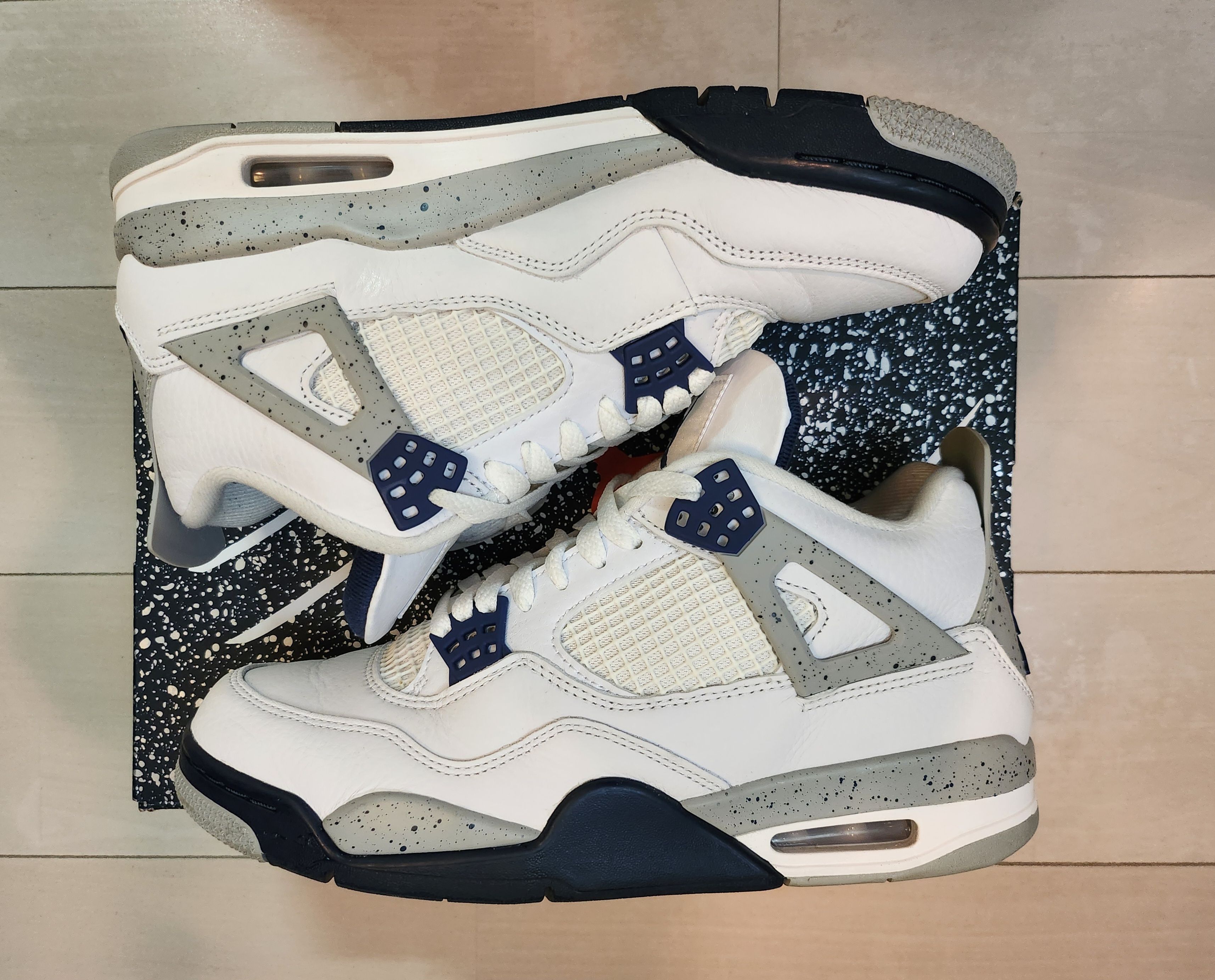 Nike Air Jordan 4 "Midnight Navy"