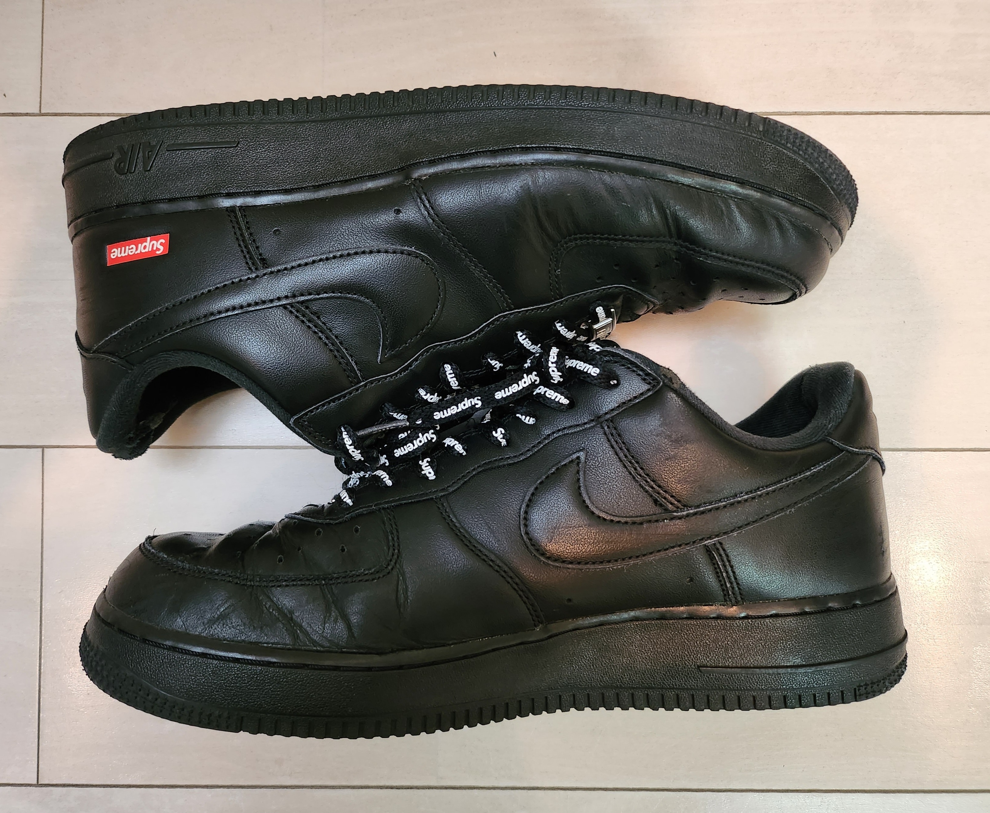 Supreme × Nike Air Force 1 Low "Black"