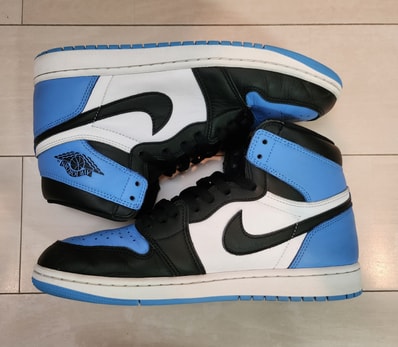 Nike Air Jordan 1 Retro High OG "University Blue/UNC Toe"