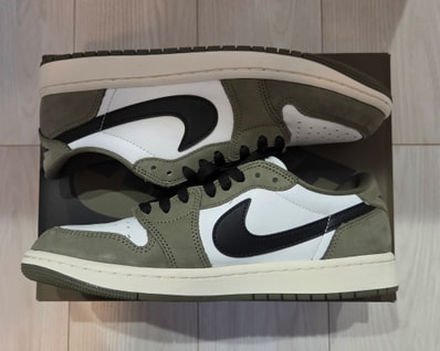 Nike Air Jordan 1 Low OG "Medium Olive and Summit White"