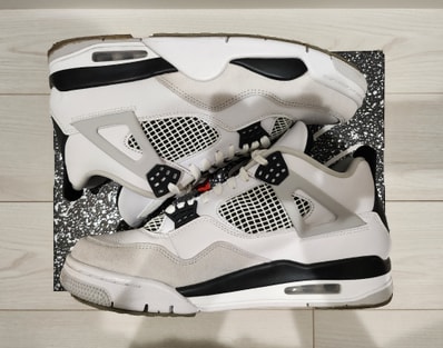 Nike Air Jordan 4 "Military Black"
