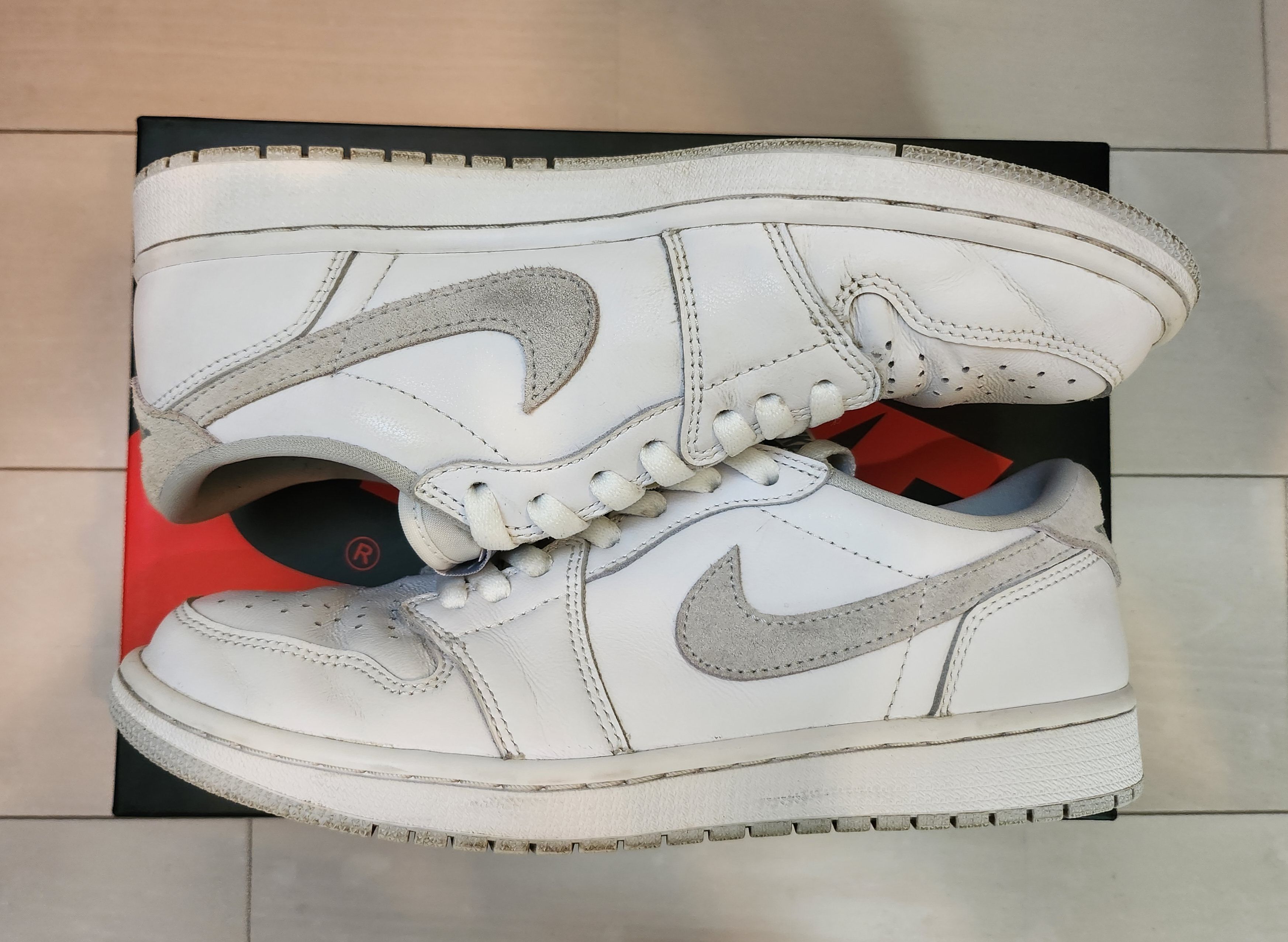 Nike Air Jordan 1 Low OG "Neutral Grey"