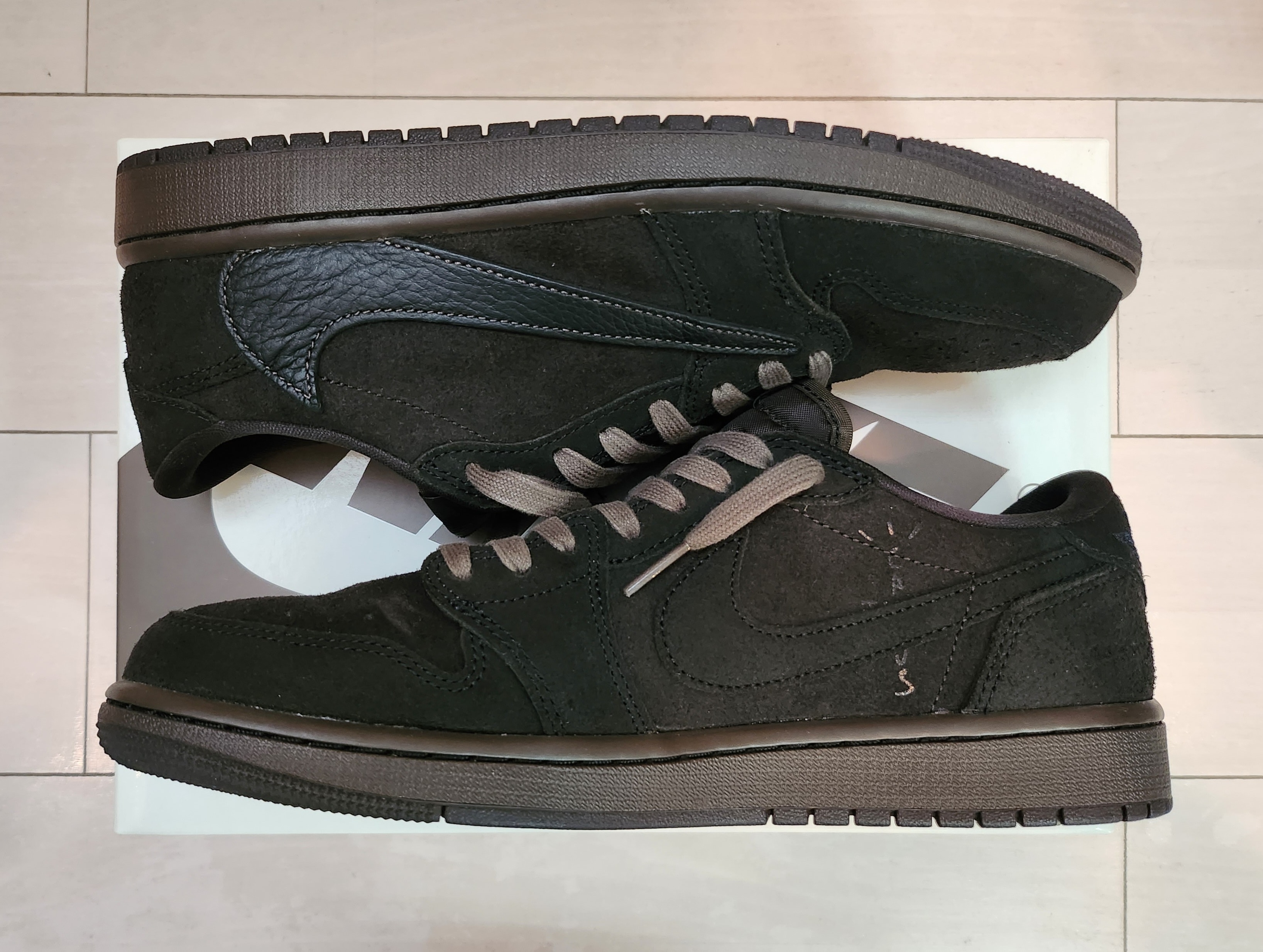 Travis Scott × Nike Air Jordan 1 Low OG SP "Velvet Brown and Dark Mocha"