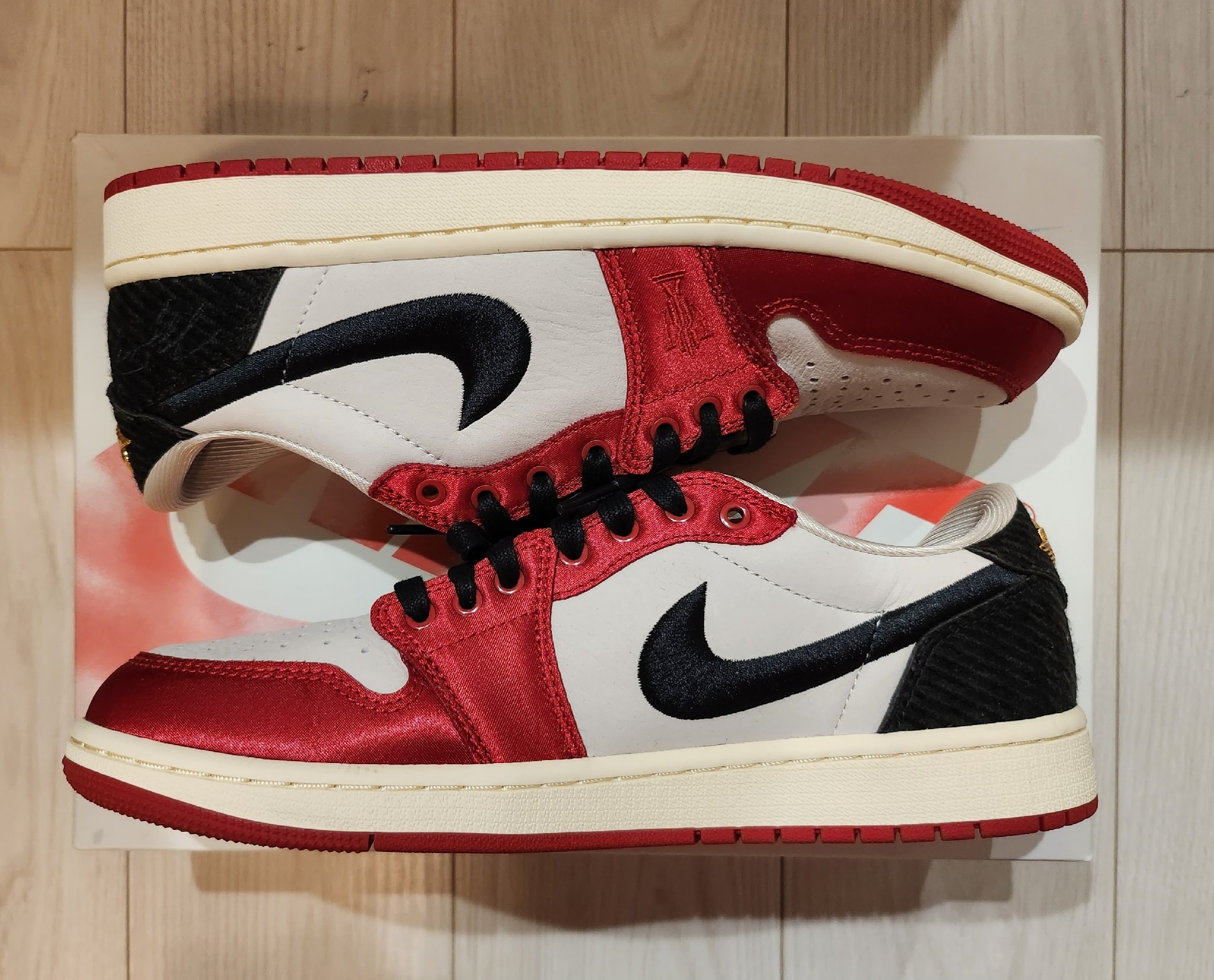 Trophy Room × Nike Air Jordan 1 Low OG "Sail and Varsity Red"