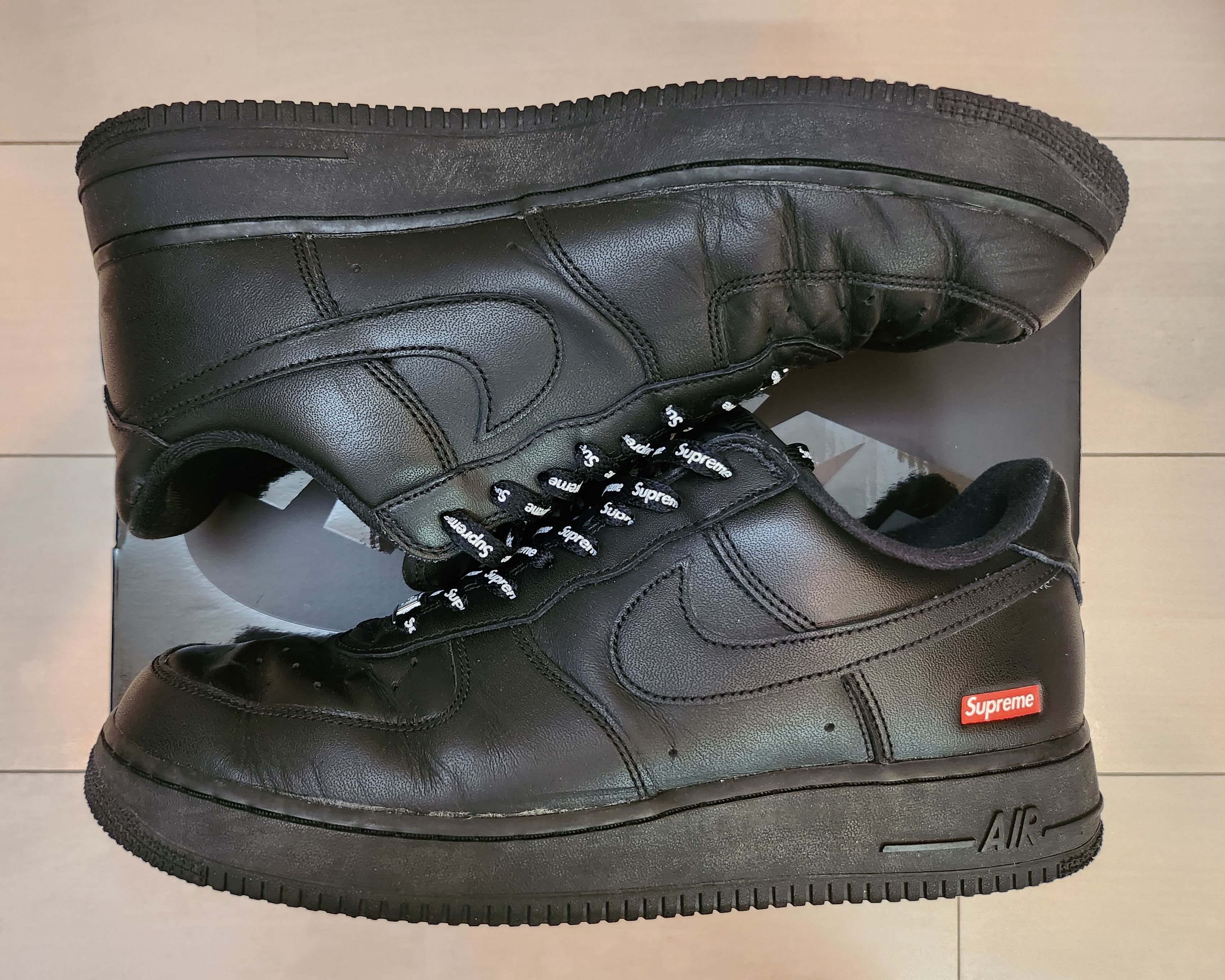 Supreme × Nike Air Force 1 Low "Black"
