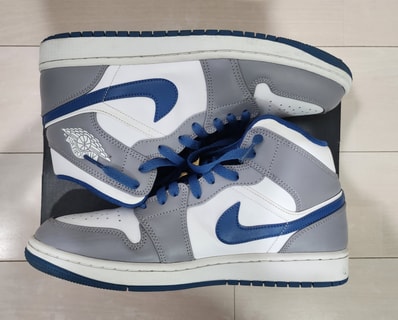 Nike Air Jordan 1 Mid "True Blue"