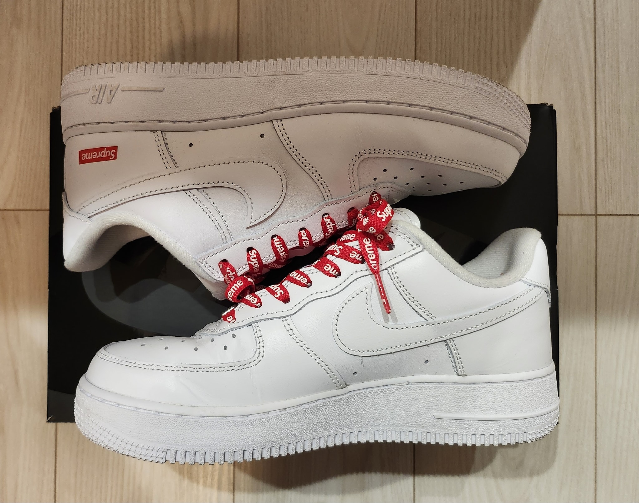 Supreme × Nike Air Force 1 Low "White"